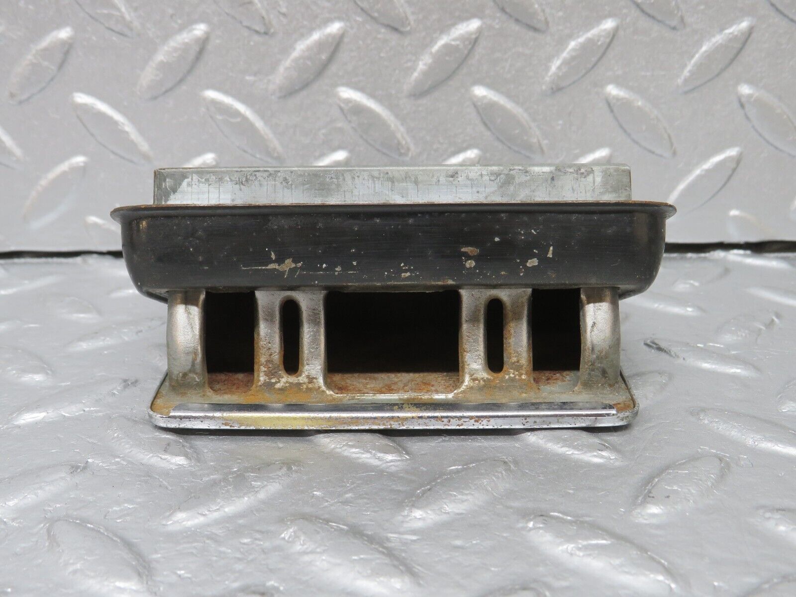 40302 Mercedes-Benz W110 230 Rear Door Ashtray