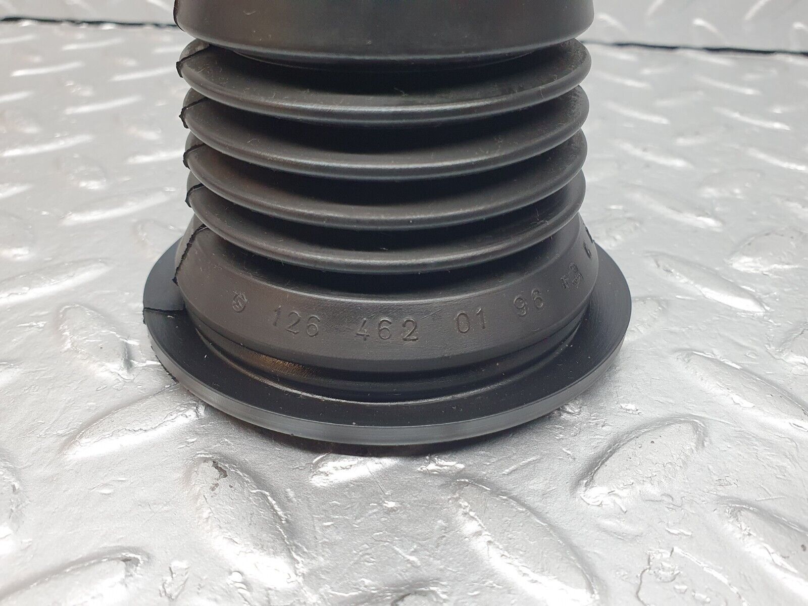 40890 Mercedes-Benz W126 300SE Steering Column Rubber Cover 1264620196