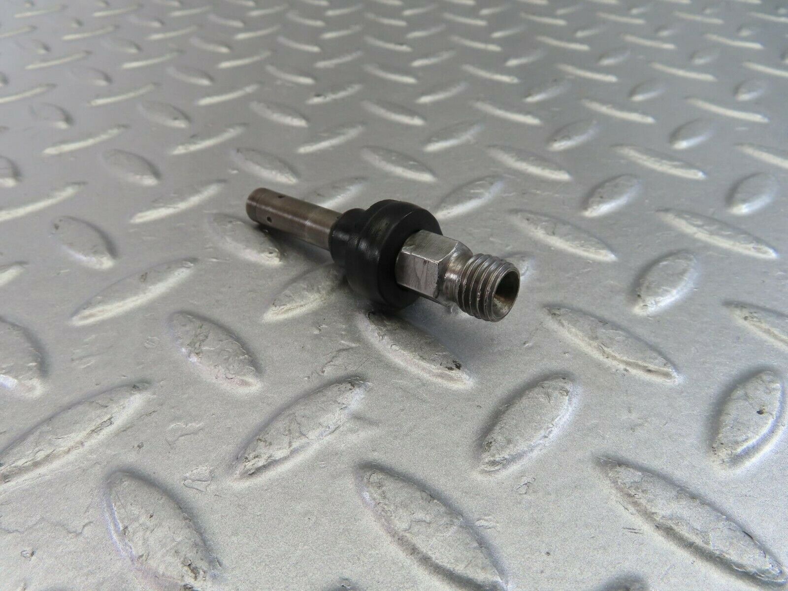 10046 Mercedes-Benz C123 230CE Coupe Fuel Injector Bosch 0437502010