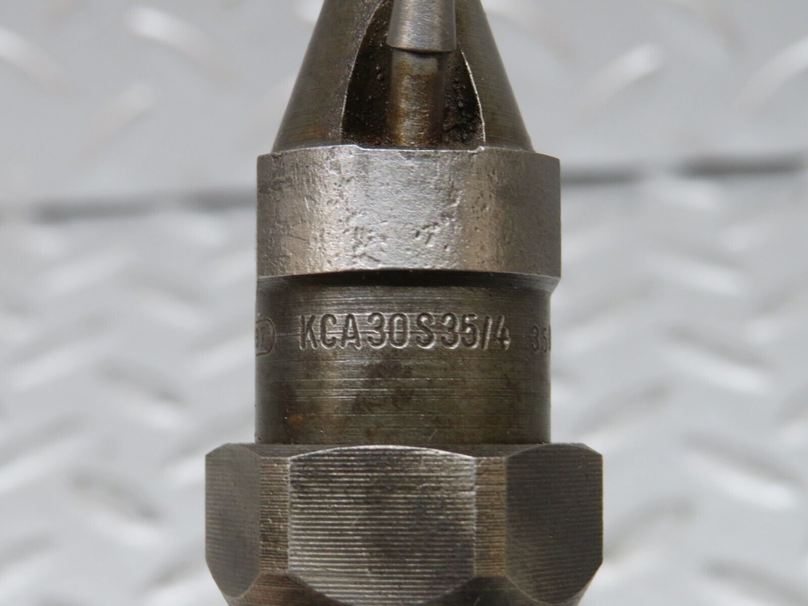 27003 Mercedes-Benz W123 240D Fuel Injector Bosch KCA30S35/4