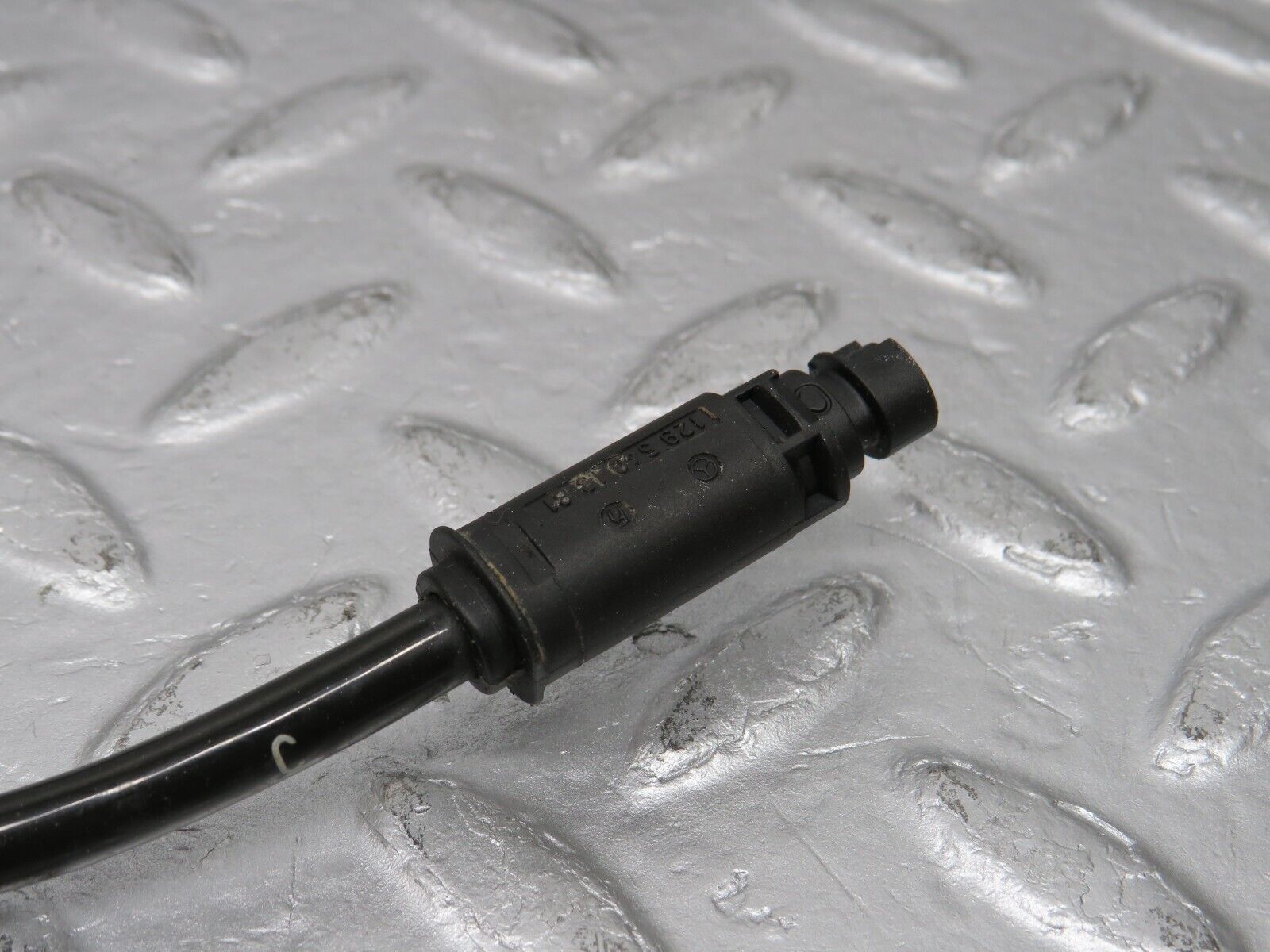 38576 Mercedes-Benz R129 280SL Coupe Suspension Roll Bar Cable 1295400409