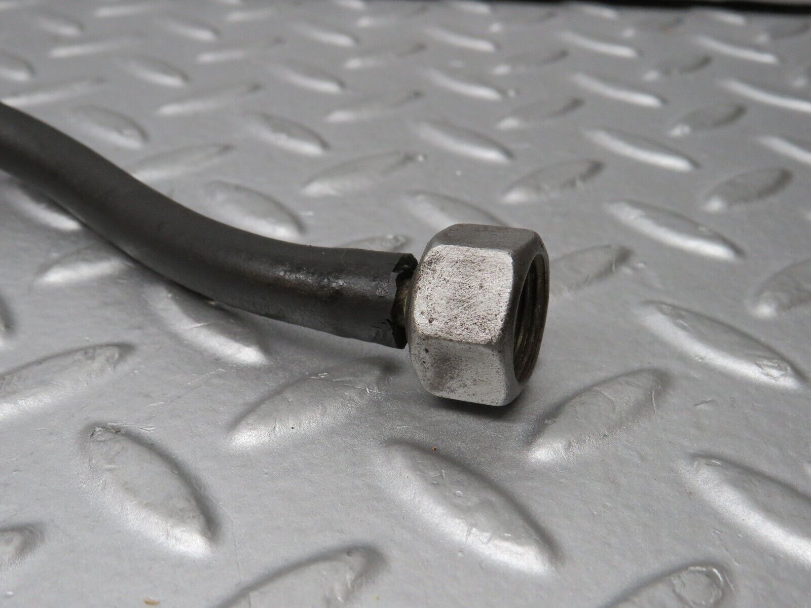 35905 Mercedes-Benz 240D OM616.912 Fuel Hose Pipe