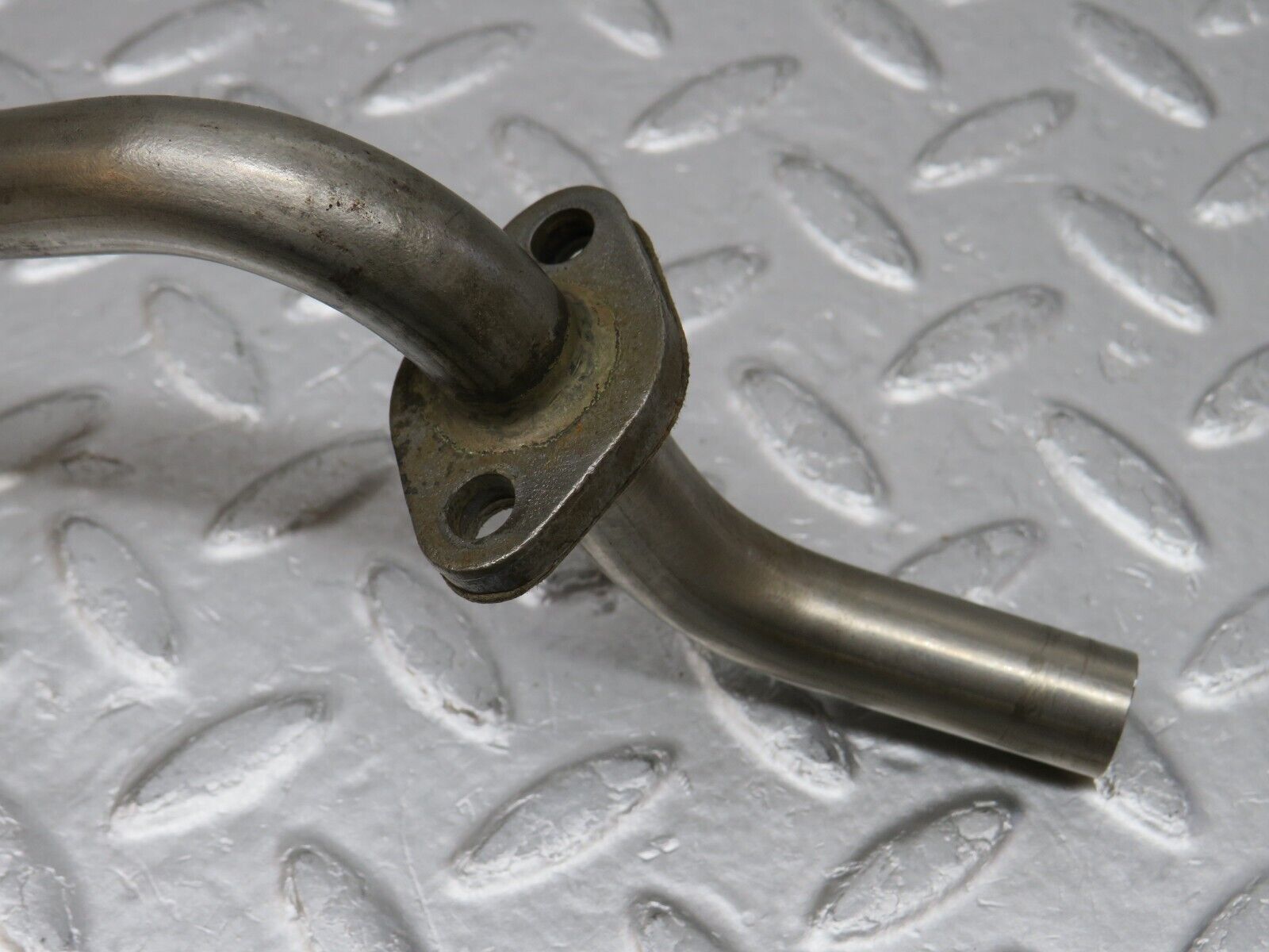 34652 Mercedes-Benz C126 380SEC Coupe EGR Valve Hose Pipe