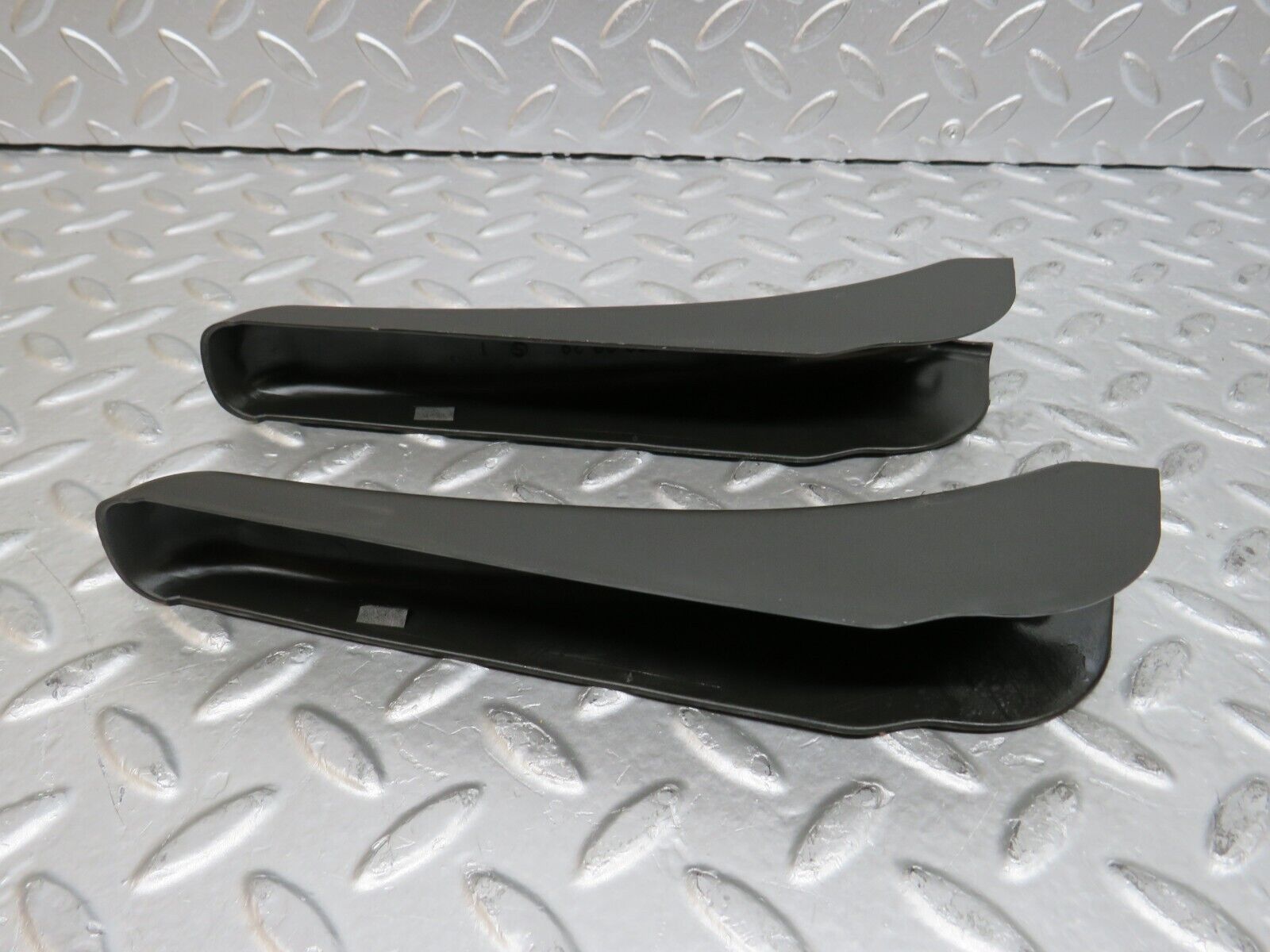 29386 Mercedes-Benz W124 230E Trunk Lid Hinge Cover Pair 1247580029