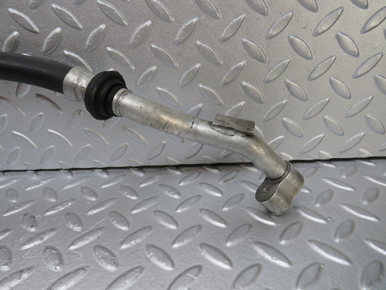 35046 Mercedes-Benz W210 320E Air Conditioning Hose Pipe