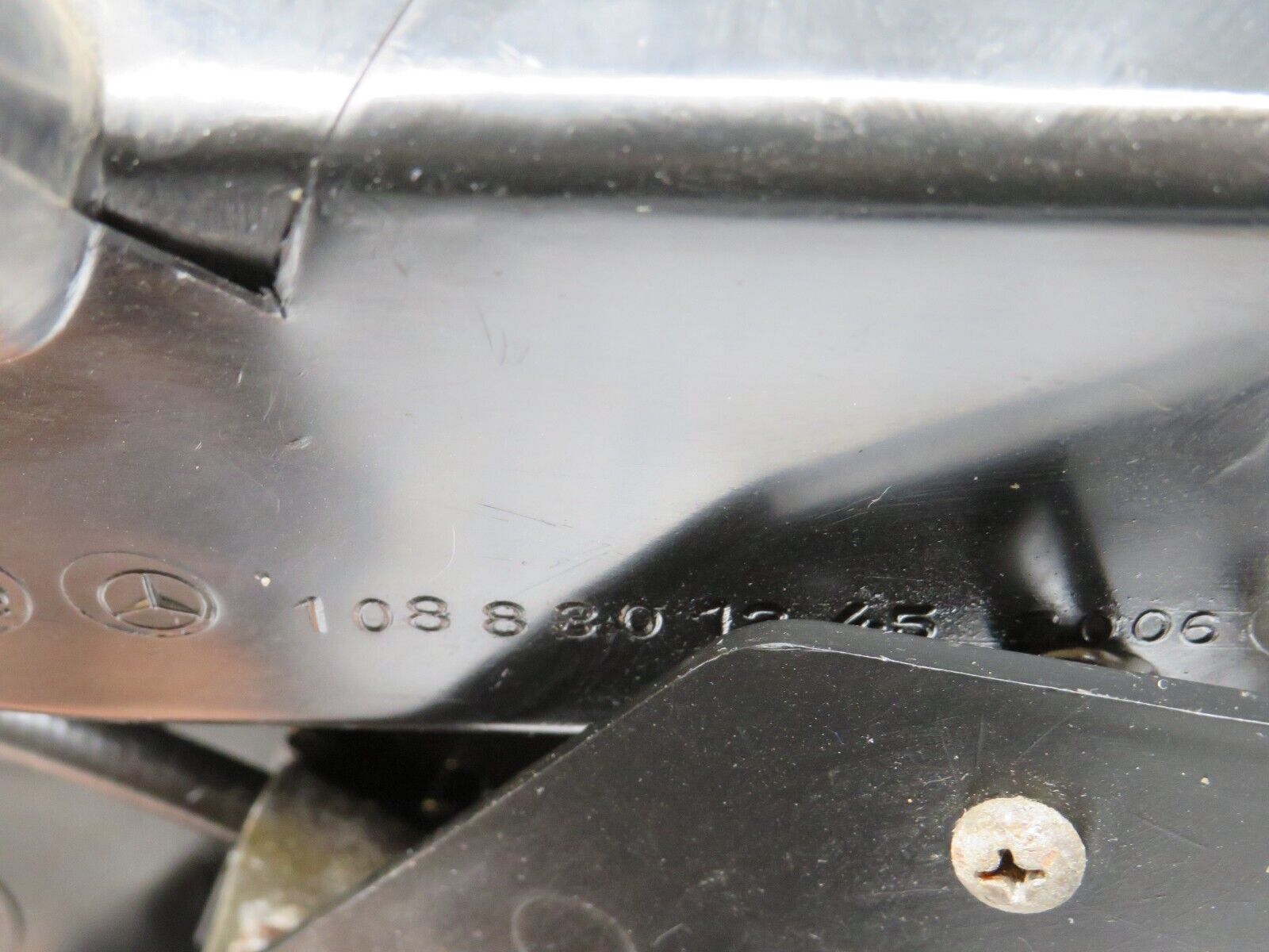 35912 Mercedes-Benz W108 Air Vent Control Right Side 1088301245