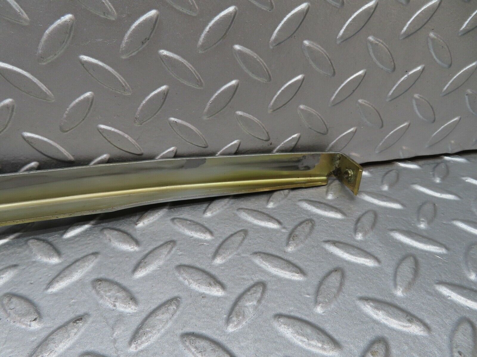 17158 Mercedes-Benz R129 300SL Coupe Right Door Rear Window Channel