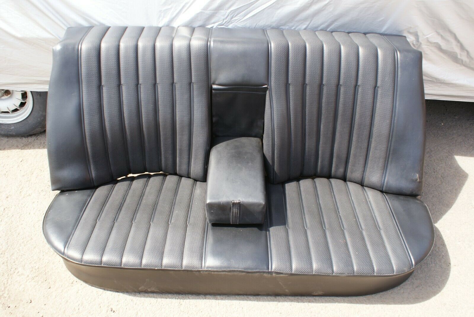 3172 Mercedes-Benz W115 220D Rear Seat Black Faux Leather