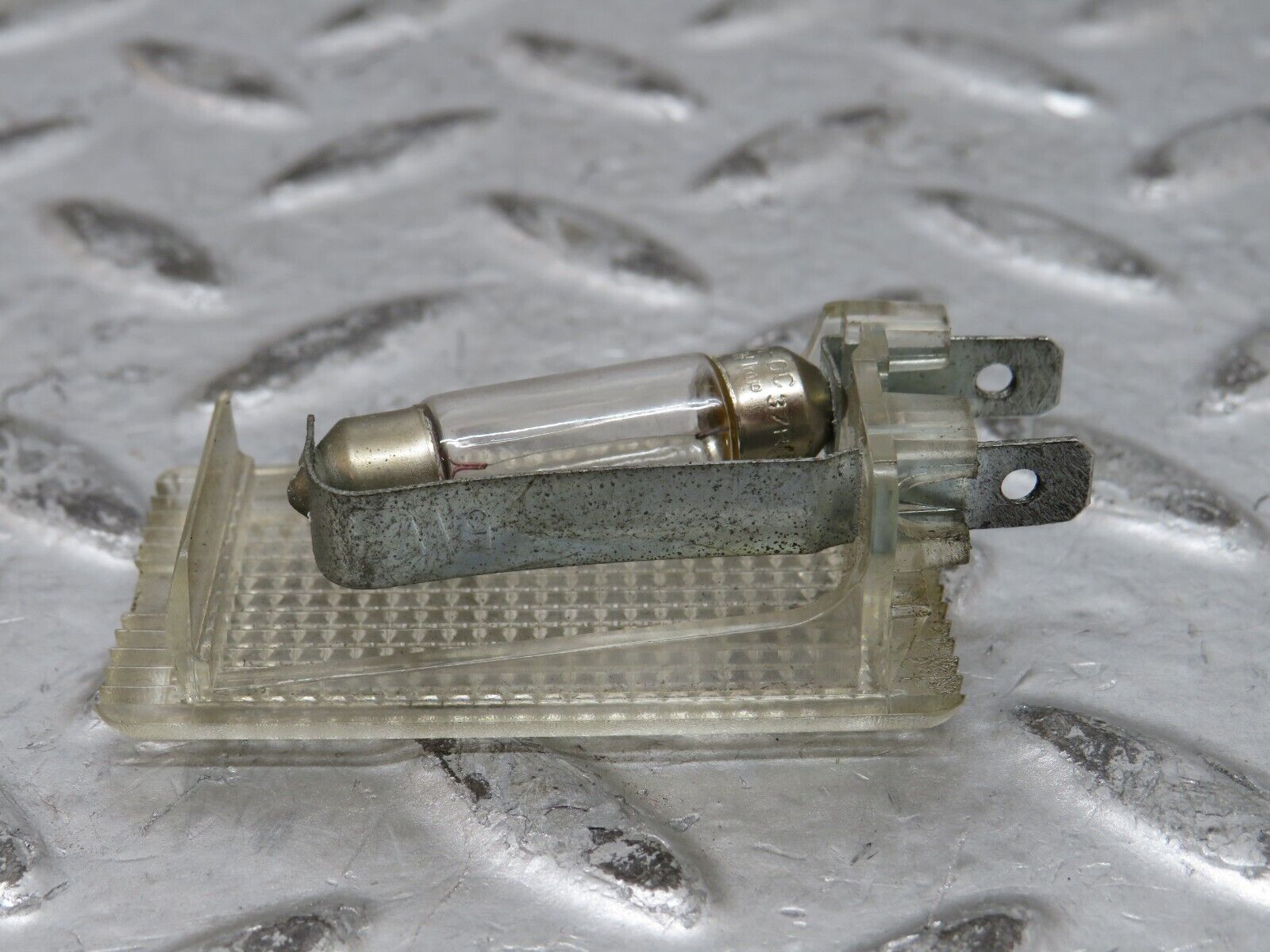 27864 Mercedes-Benz W123 280E Glove Box Light