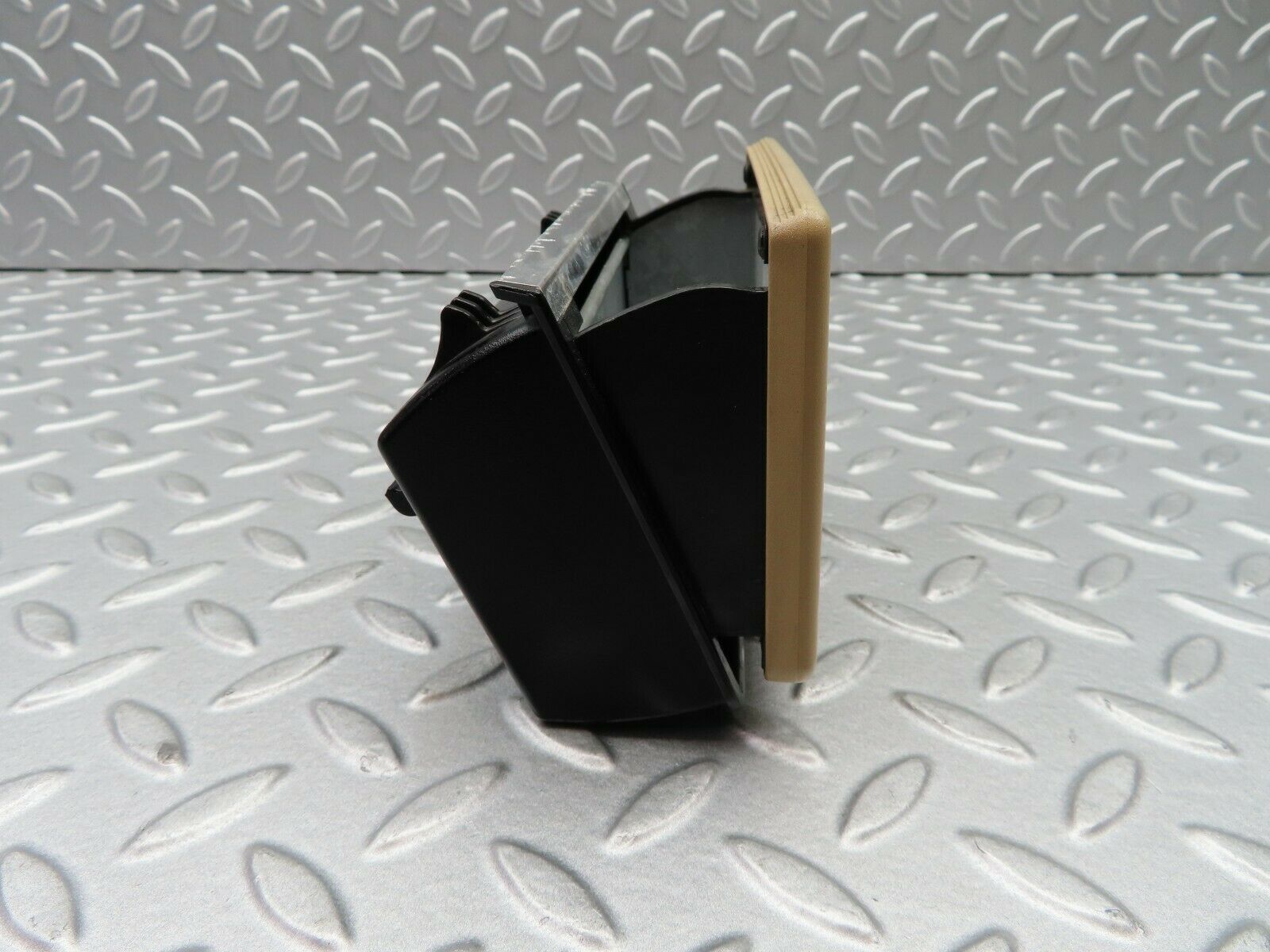 5253 Mercedes-Benz W124 230E Rear Door Ashtray