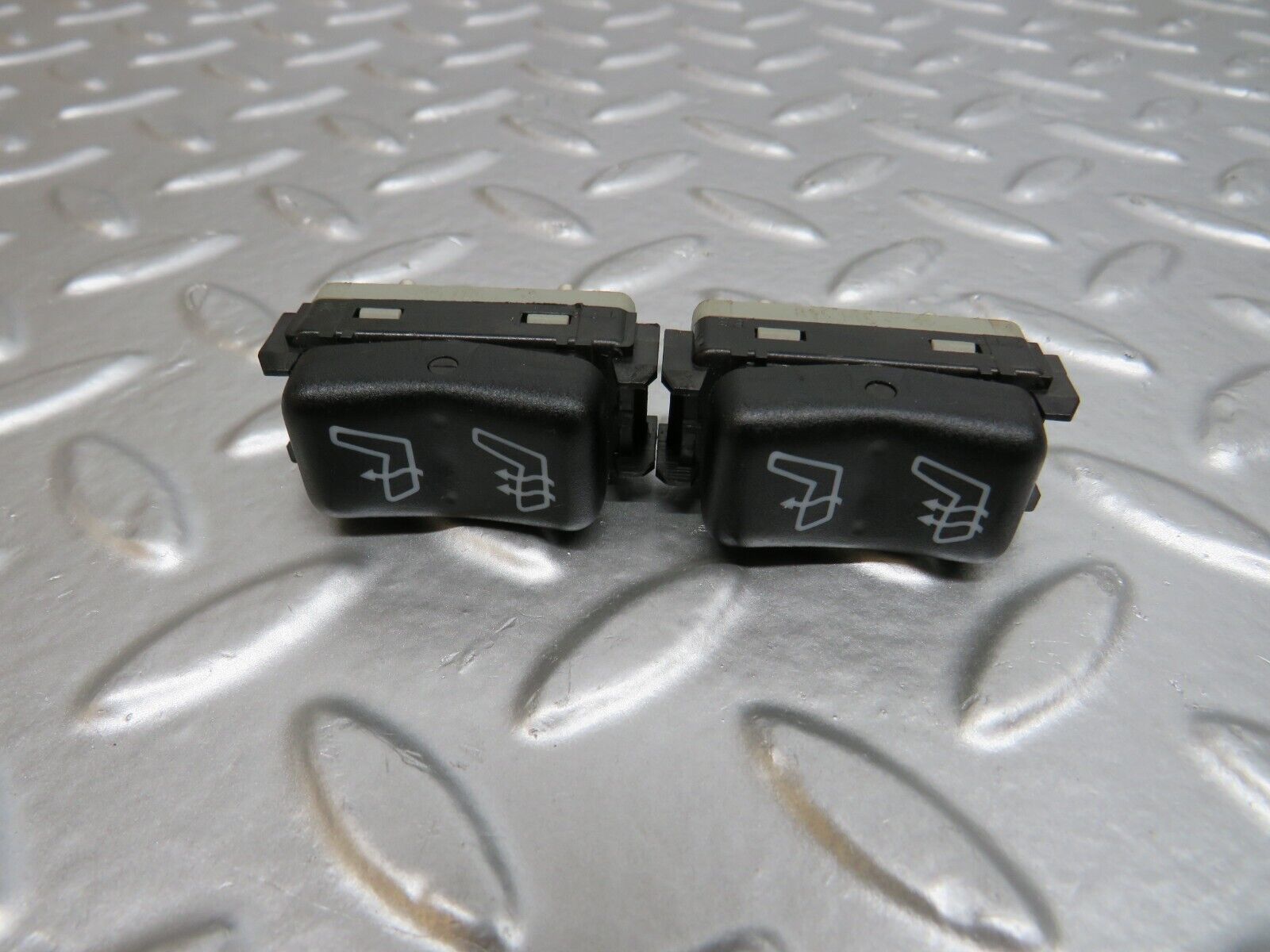 24675 Mercedes-Benz W140 S320 Heated Seat Switch Pair 1408209810