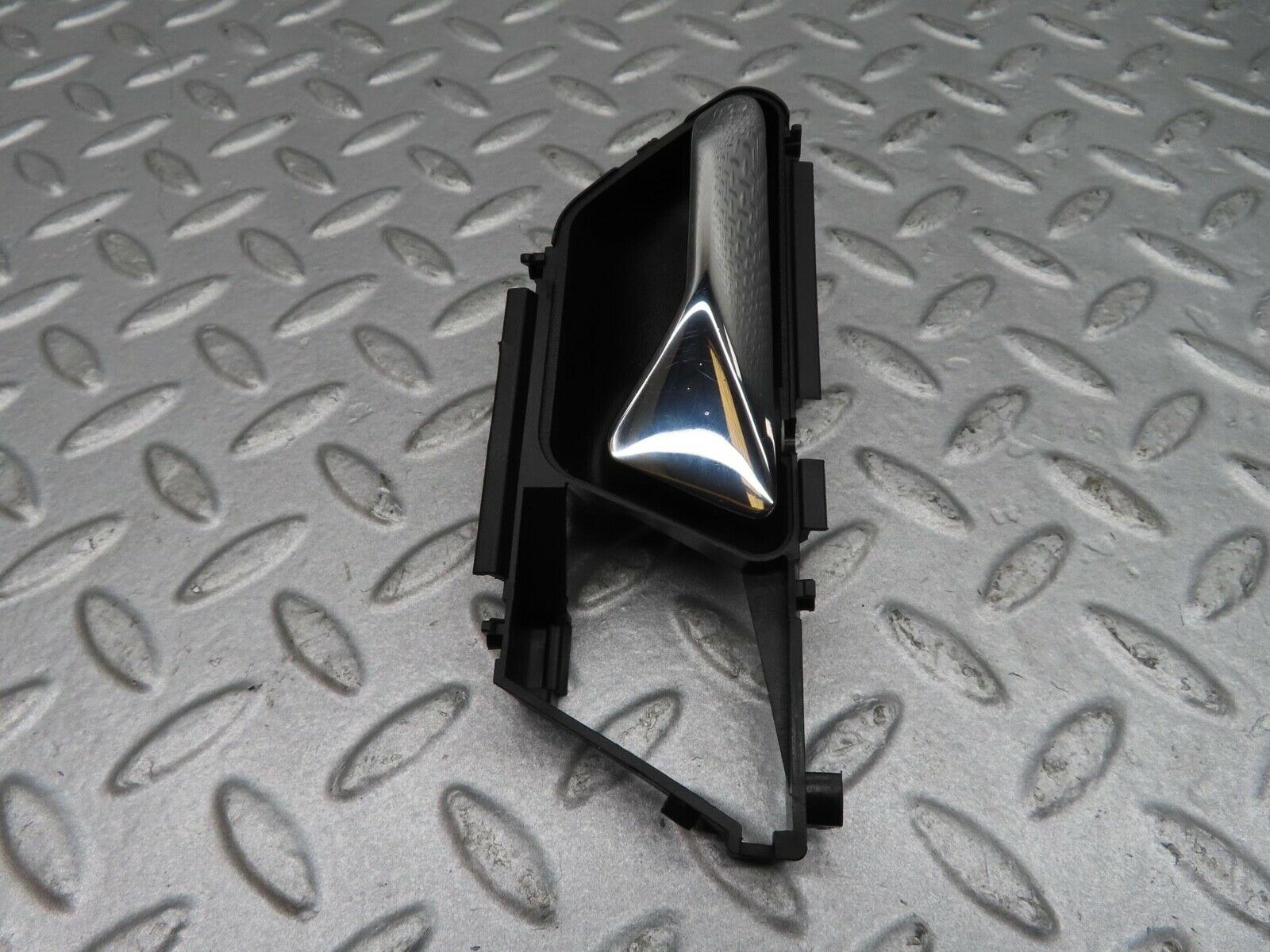 16249 Mercedes-Benz W124 260E Interior Door Handle Left Side 1247600161