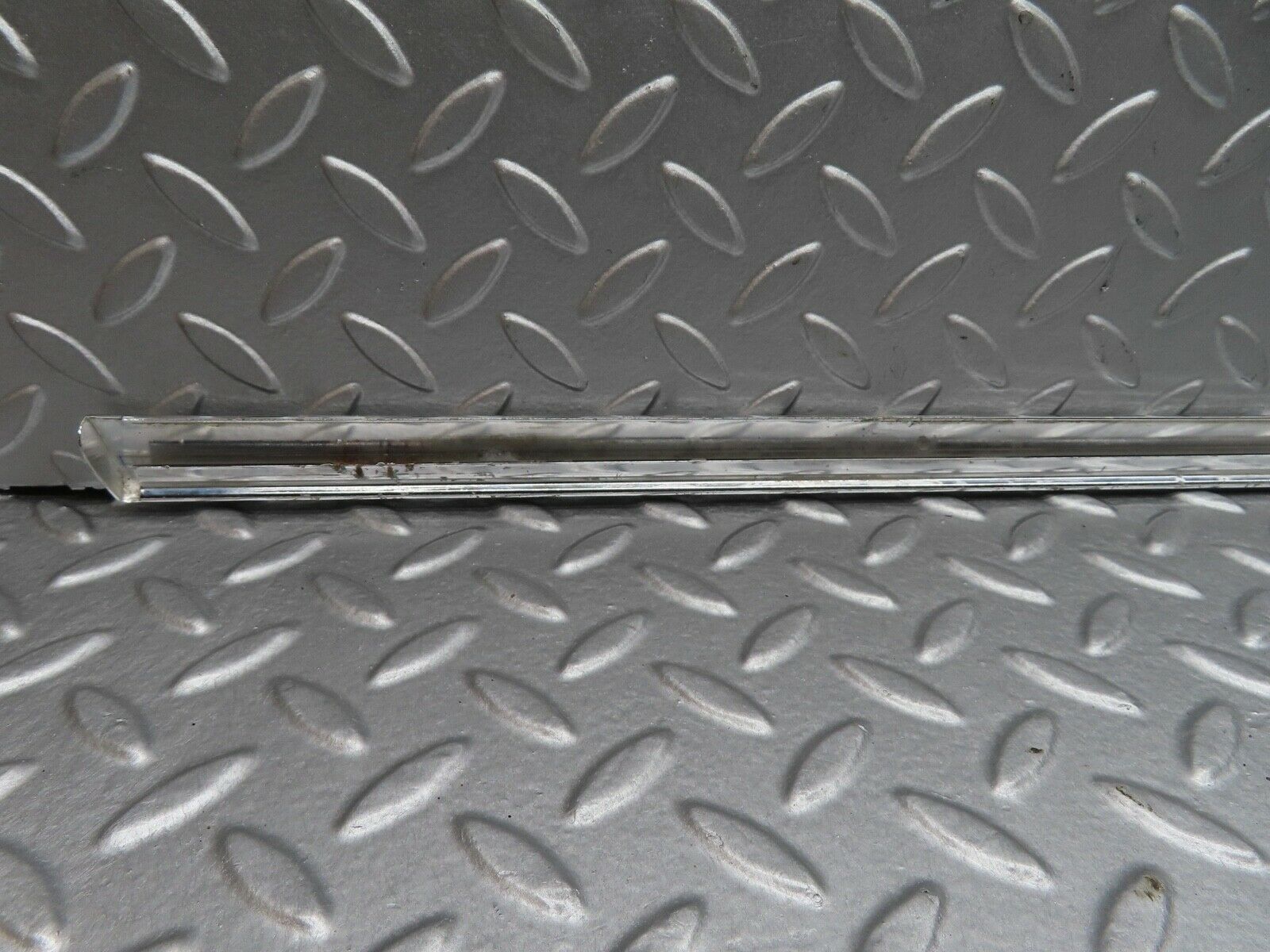 18141 Mercedes-Benz W123 200 Rear Right Door Chrome Moulding Trim