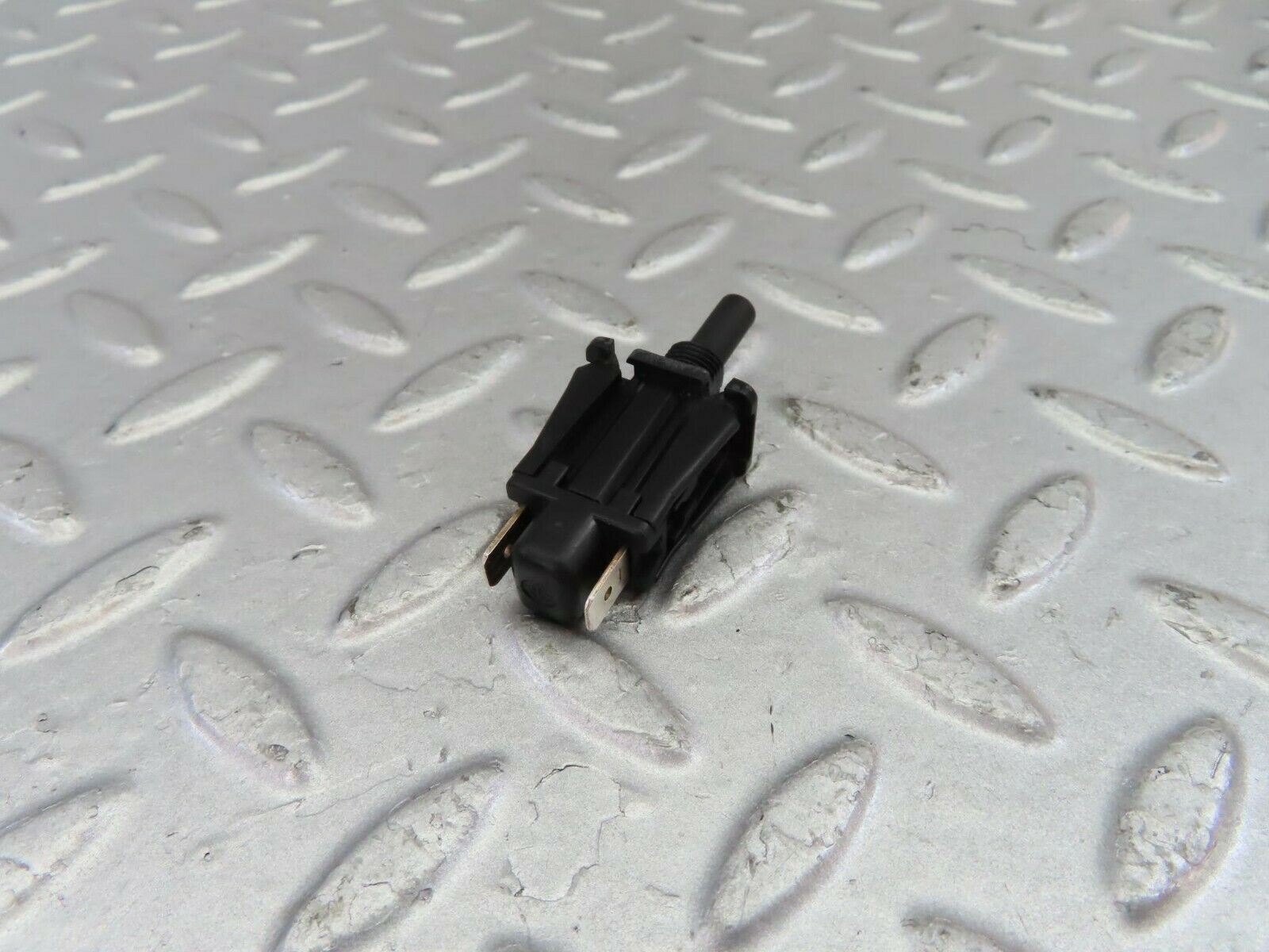 9366 Mercedes-Benz C124 300CE Coupe Door Contact Switch 2018201110