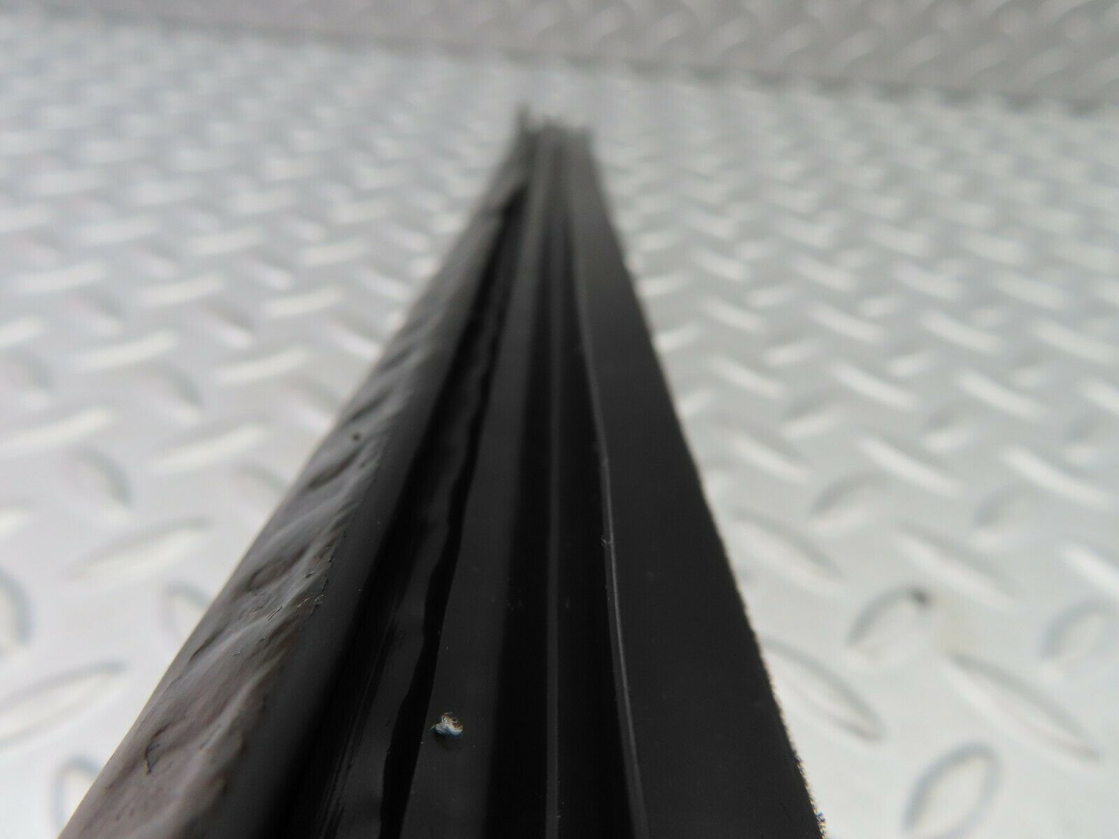 6096 Mercedes-Benz W126 380SE Inner Window Weatherstrip Seal Rear Right