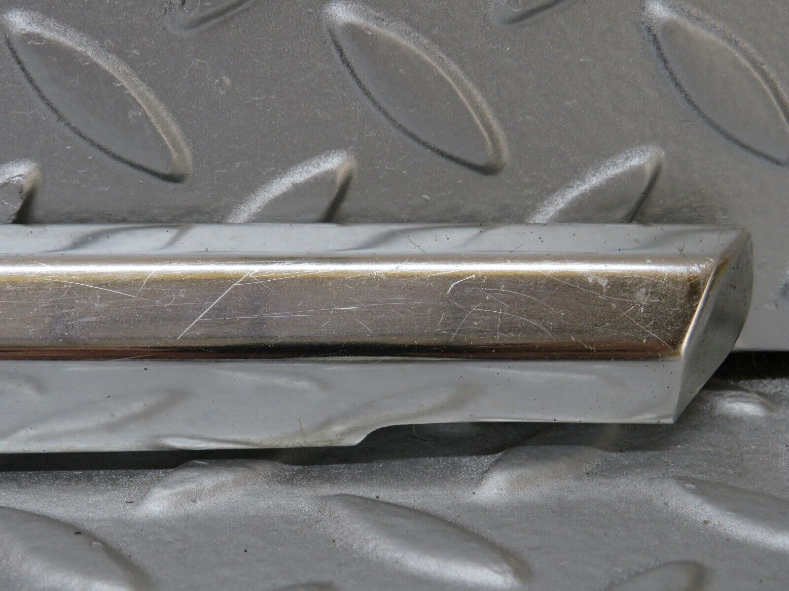 36293 Mercedes-Benz W126 420SE Rear Right Door Chrome Moulding Trim