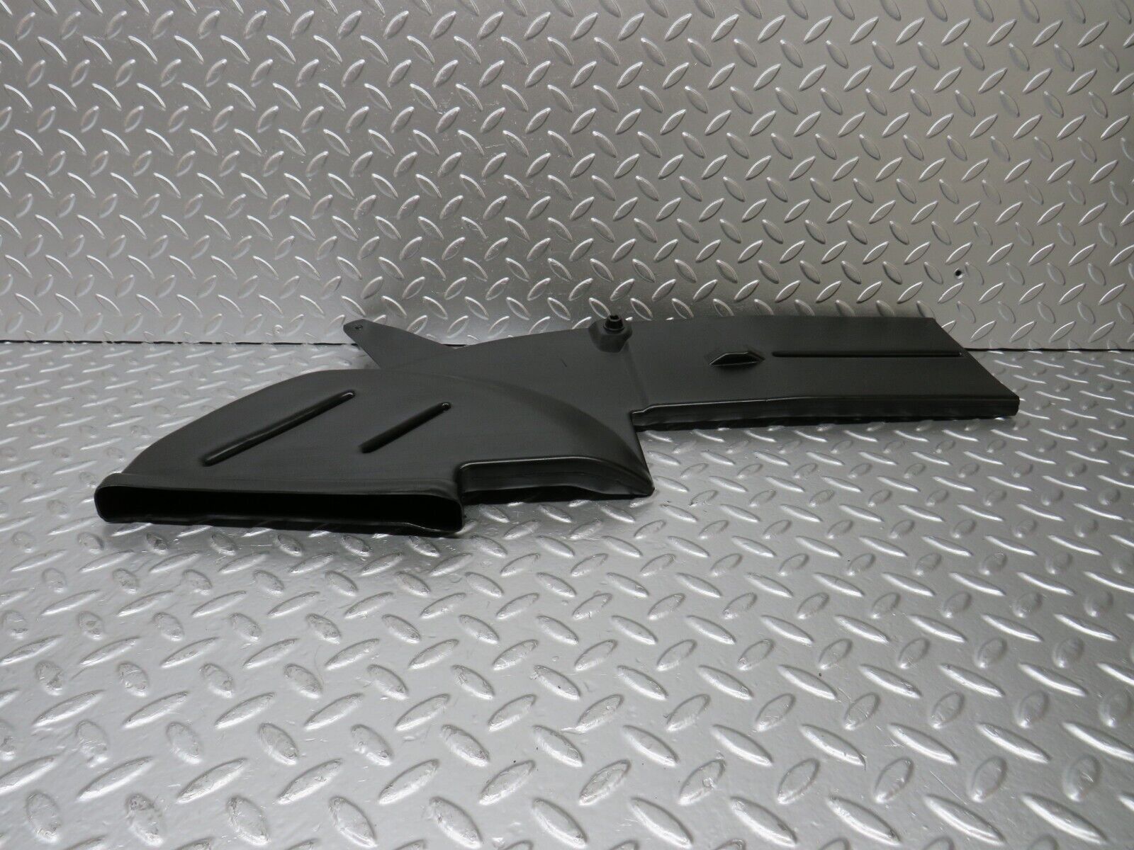 25136 Mercedes-Benz W201 190D Air Duct Heater Ventilation Right 2018312246