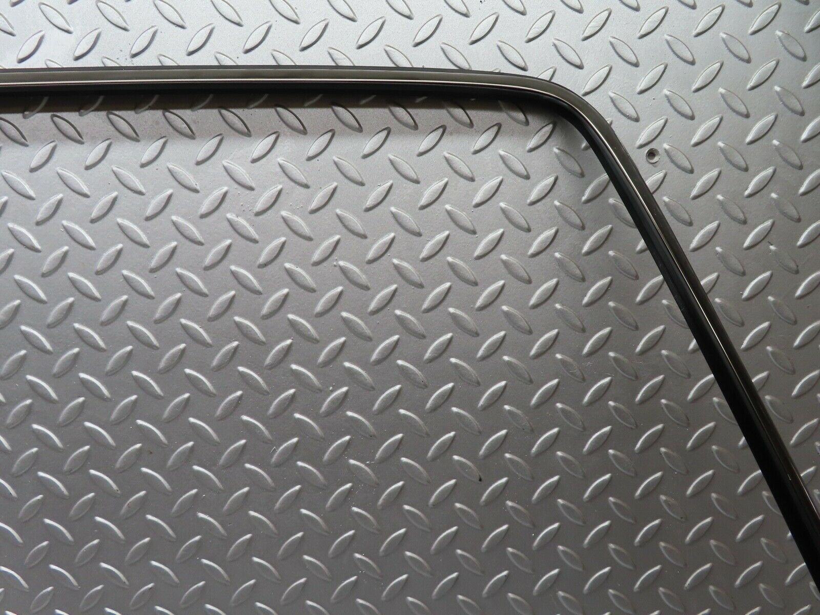 19731 Mercedes-Benz C140 CL420 Coupe Rear Windscreen Frame