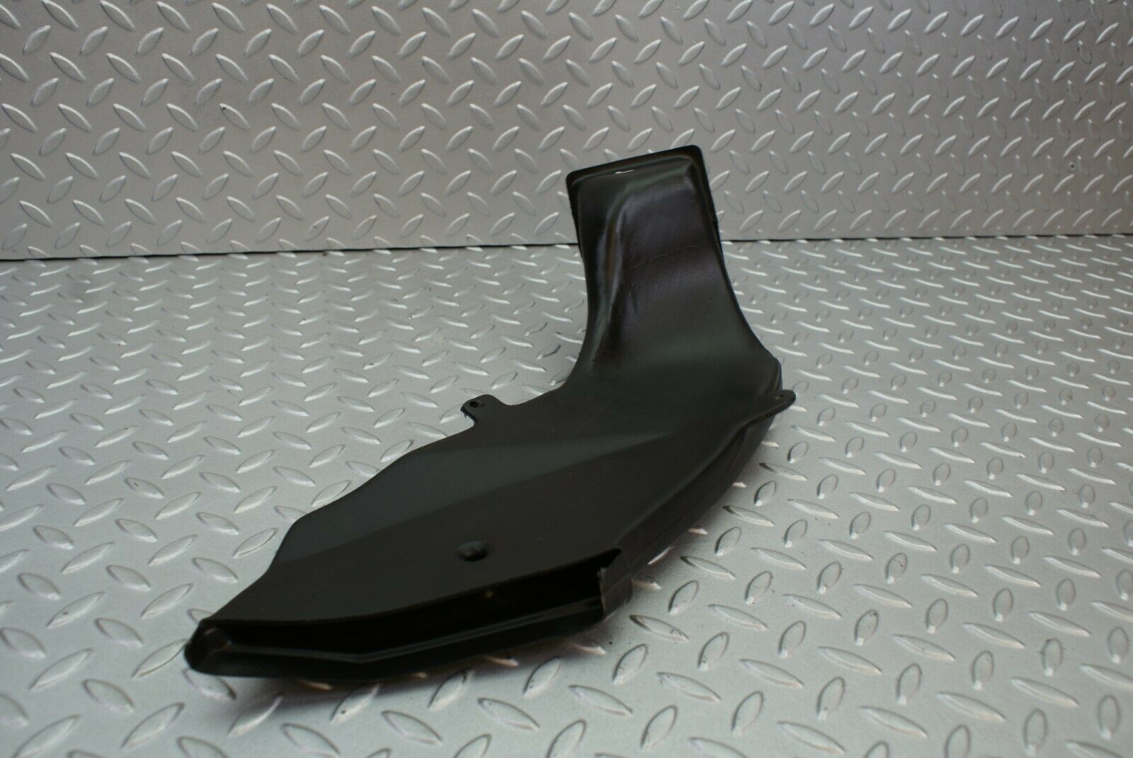 2557 Mercedes-Benz W116 350SE Ventilation Air Duct Right 1168310146