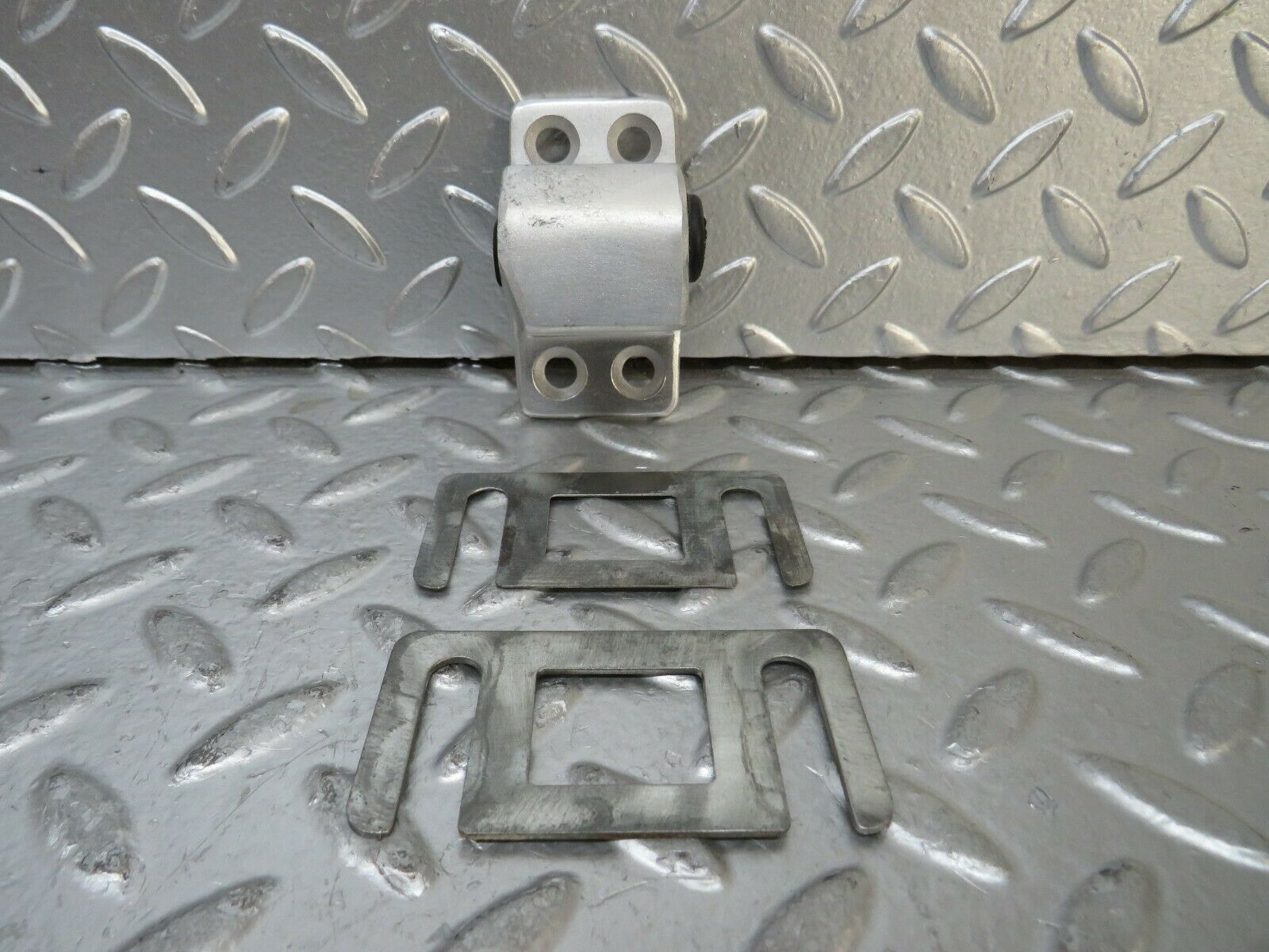 23344 Mercedes-Benz W116 350SE Door Lock Latch Right Side