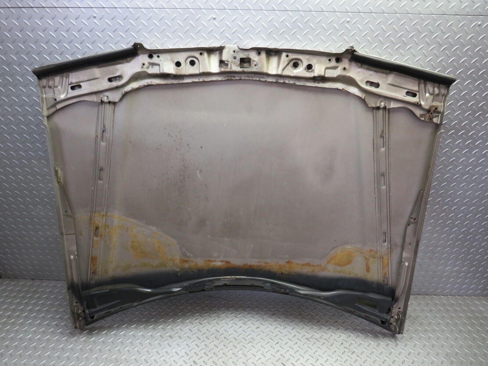 36763 Mercedes-Benz W201 190E 2.0L Bonnet