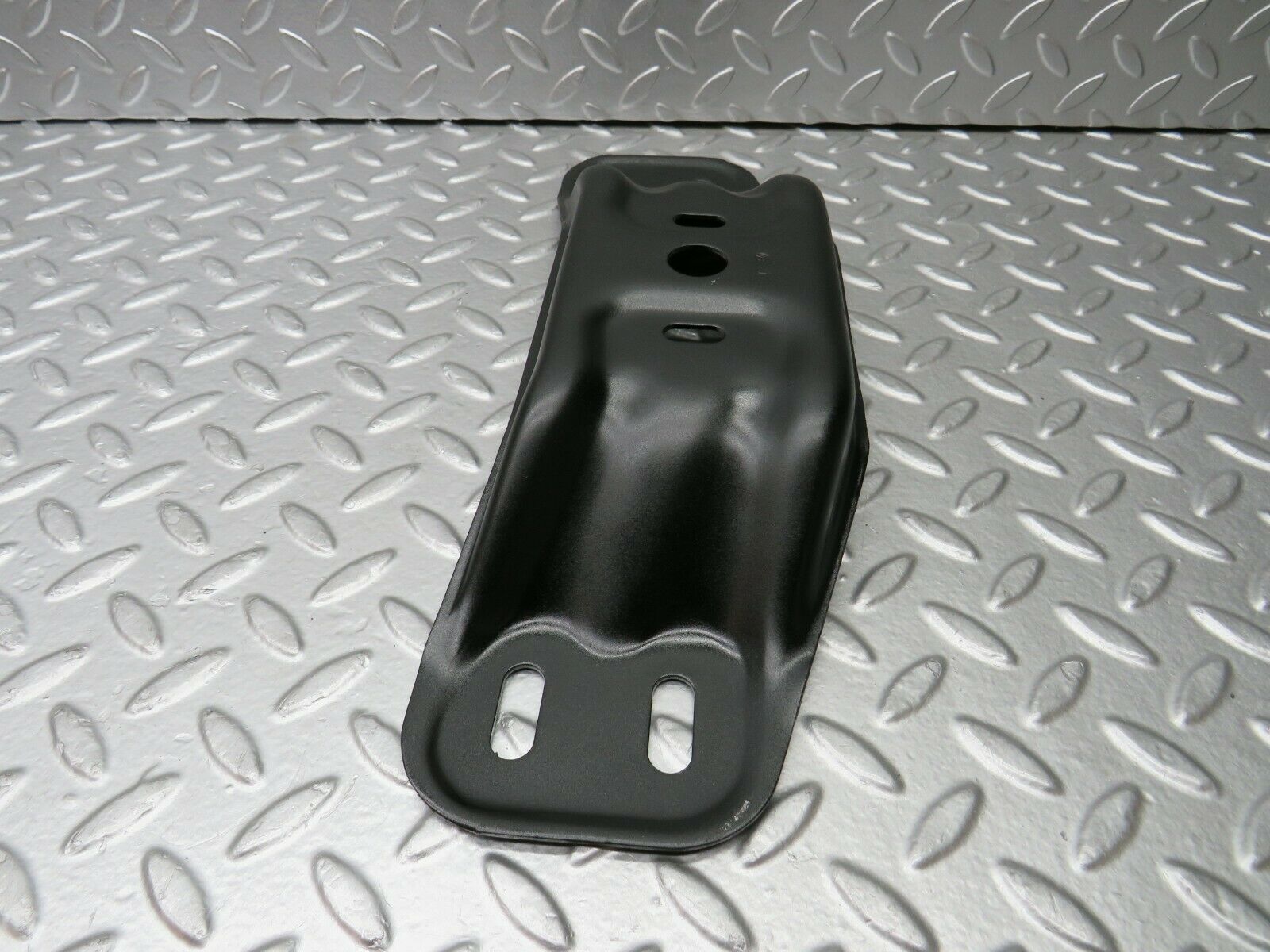 22433 Mercedes-Benz C124 E220 Coupe Gearbox Mount Bracket