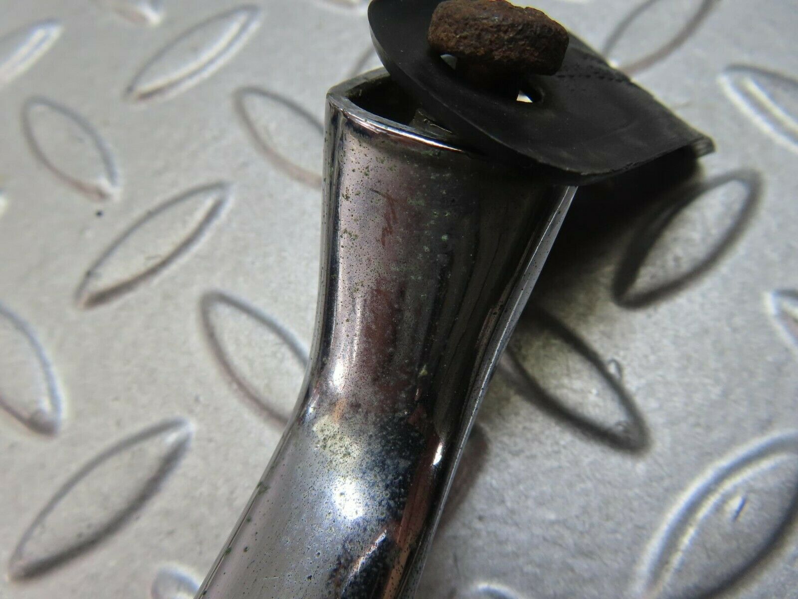 8737 Mercedes-Benz W115 Chrome Door Handle Front Right No Key 1157660201