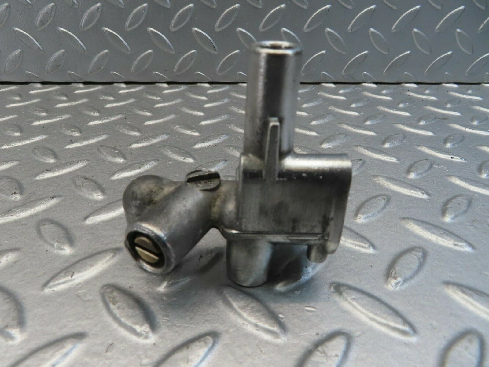 11515 Mercedes-Benz C123 230CE Coupe Idle Control Valve 1020941212