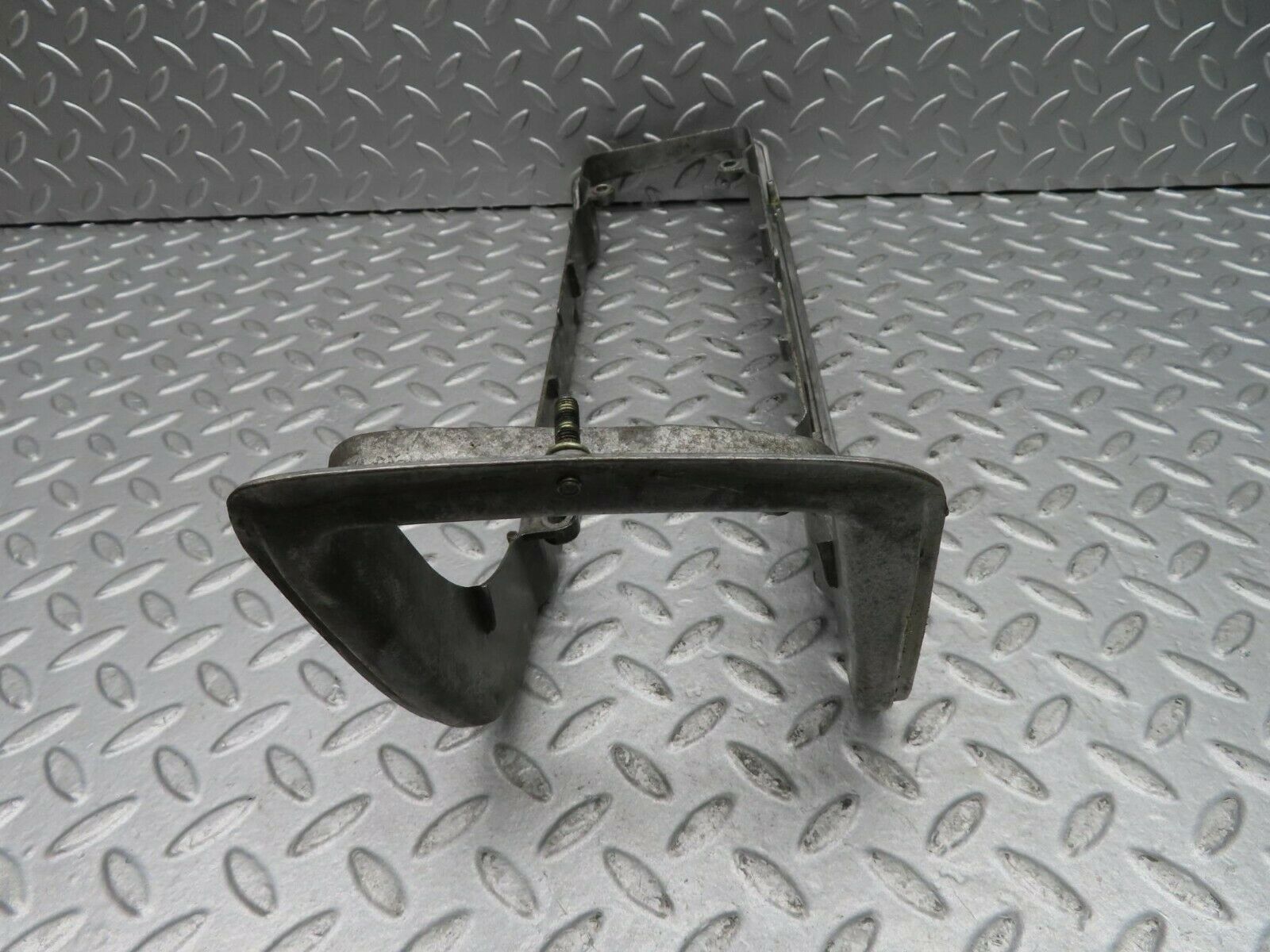 16668 Mercedes-Benz C107 380SLC Tail Light Frame Left Side