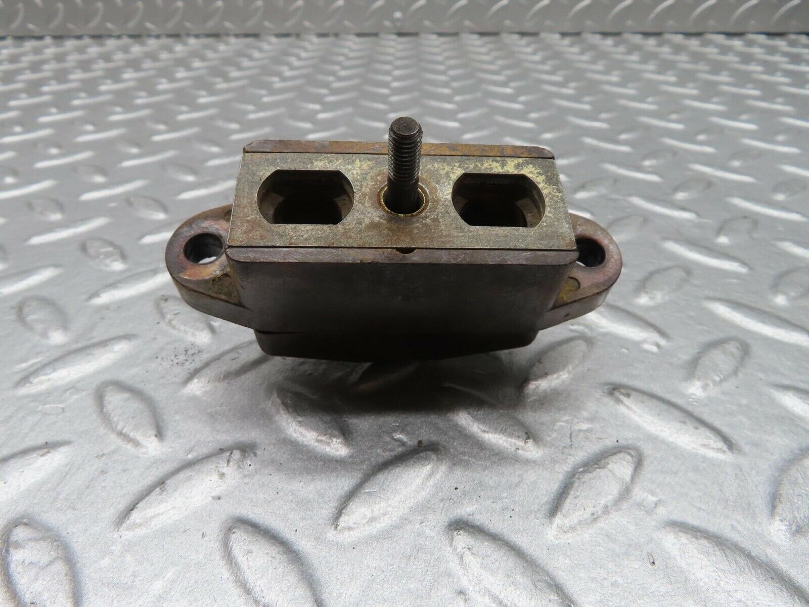 12837 Mercedes-Benz W111 220SE Fuel Injector Bracket