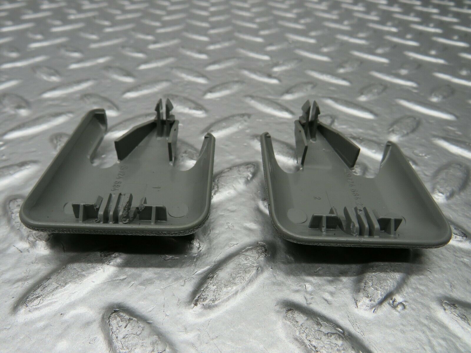 22594 Mercedes-Benz C124 E220 Front Seat Rail Trim Cover 1246842118 1246842218