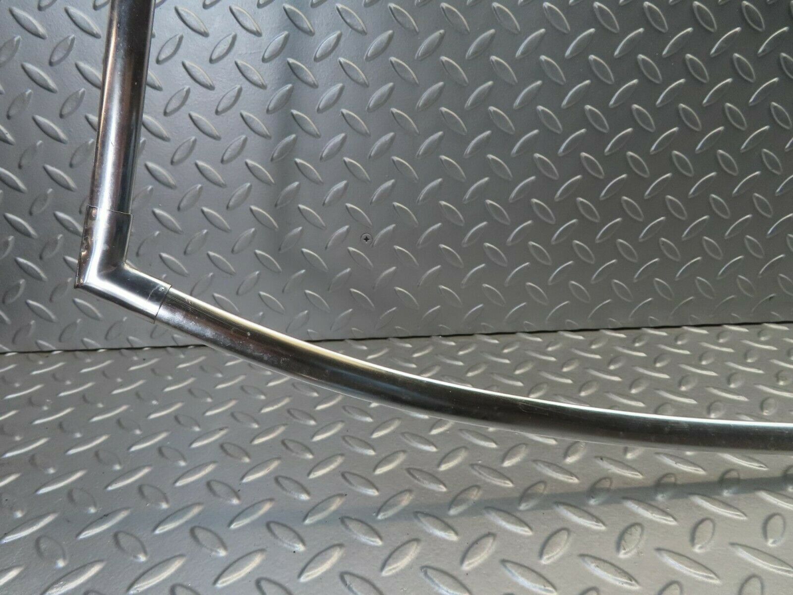 11587 Mercedes-Benz C123 230CE Coupe Front Windscreen Chrome Frame