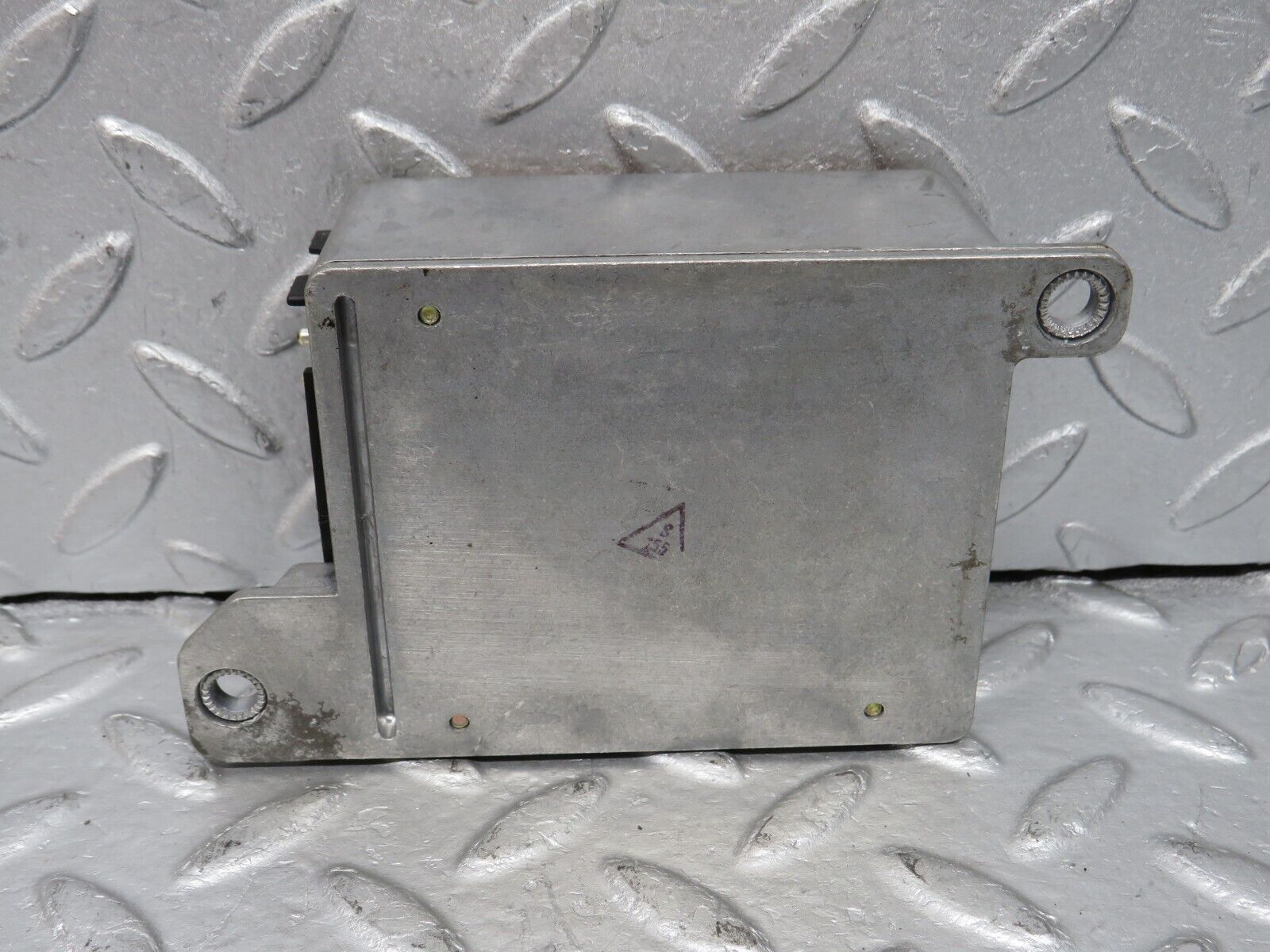 38121 Mercedes-Benz A124 320E Cabriolet Crash Sensor Bosch 0048201810 0285001031