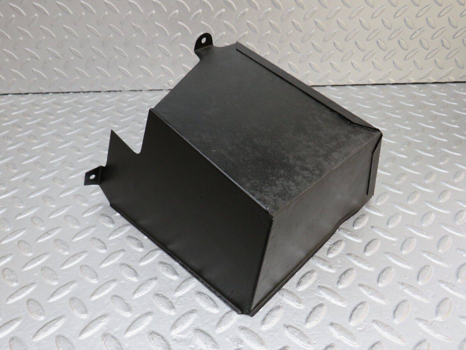 37545 Mercedes-Benz W109 300SEL Fuel Pump Cover