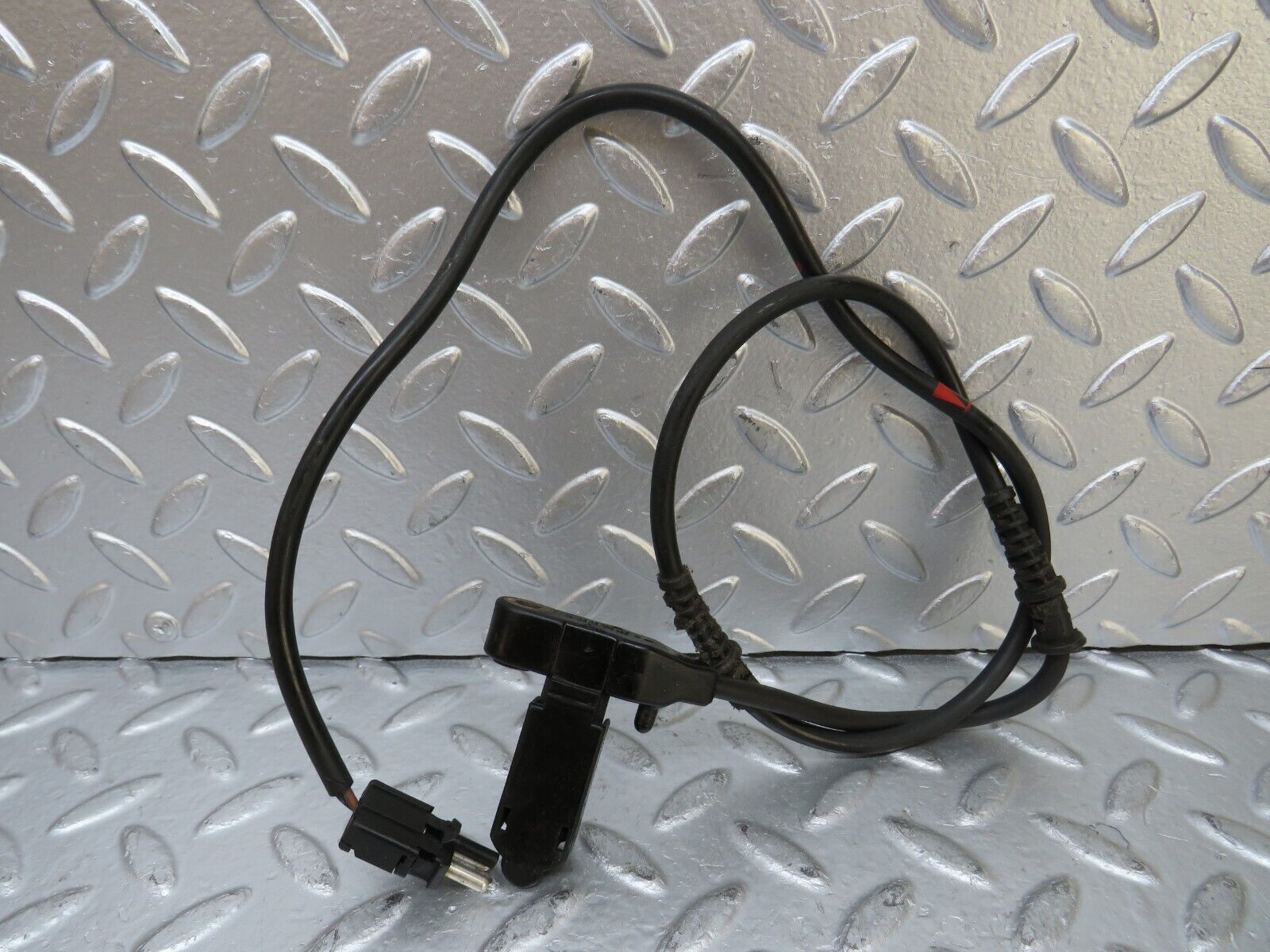 26000 Mercedes-Benz W124 280E Brake Pad Sensor Front Right 1245406907