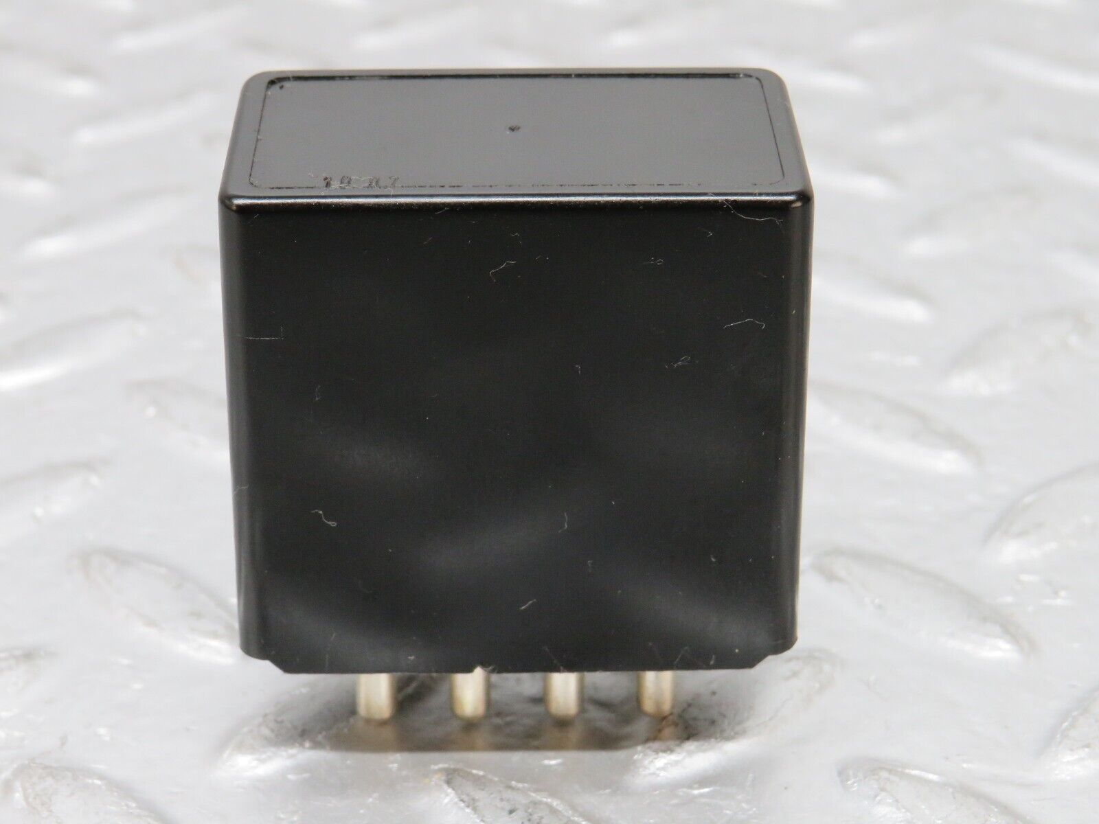 32476 Mercedes-Benz S124 300TE Wagon Rear Windscreen Wiper Relay 1248210063