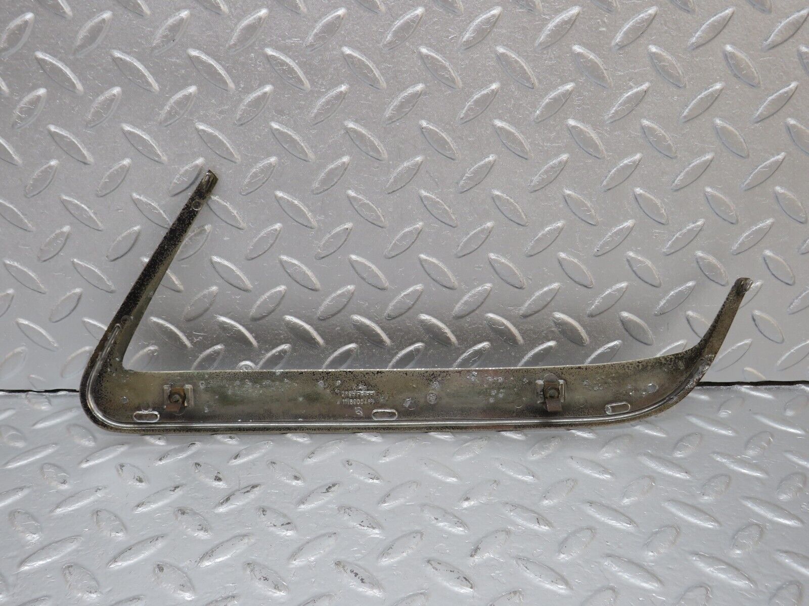 40224 Mercedes-Benz W110 230 C Pillar Chrome Trim Right Side 1116900489