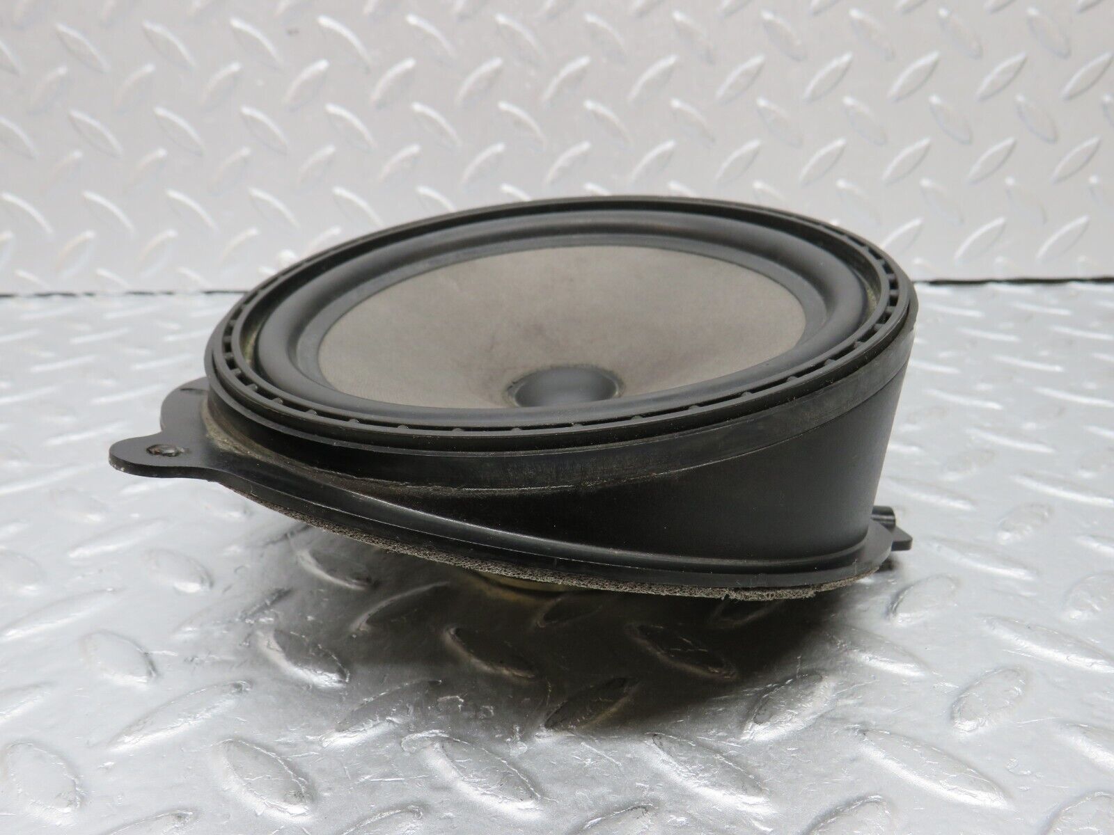 35996 Mercedes-Benz W126 420SE Rear Right Parcel Shelf Speaker 1268200402