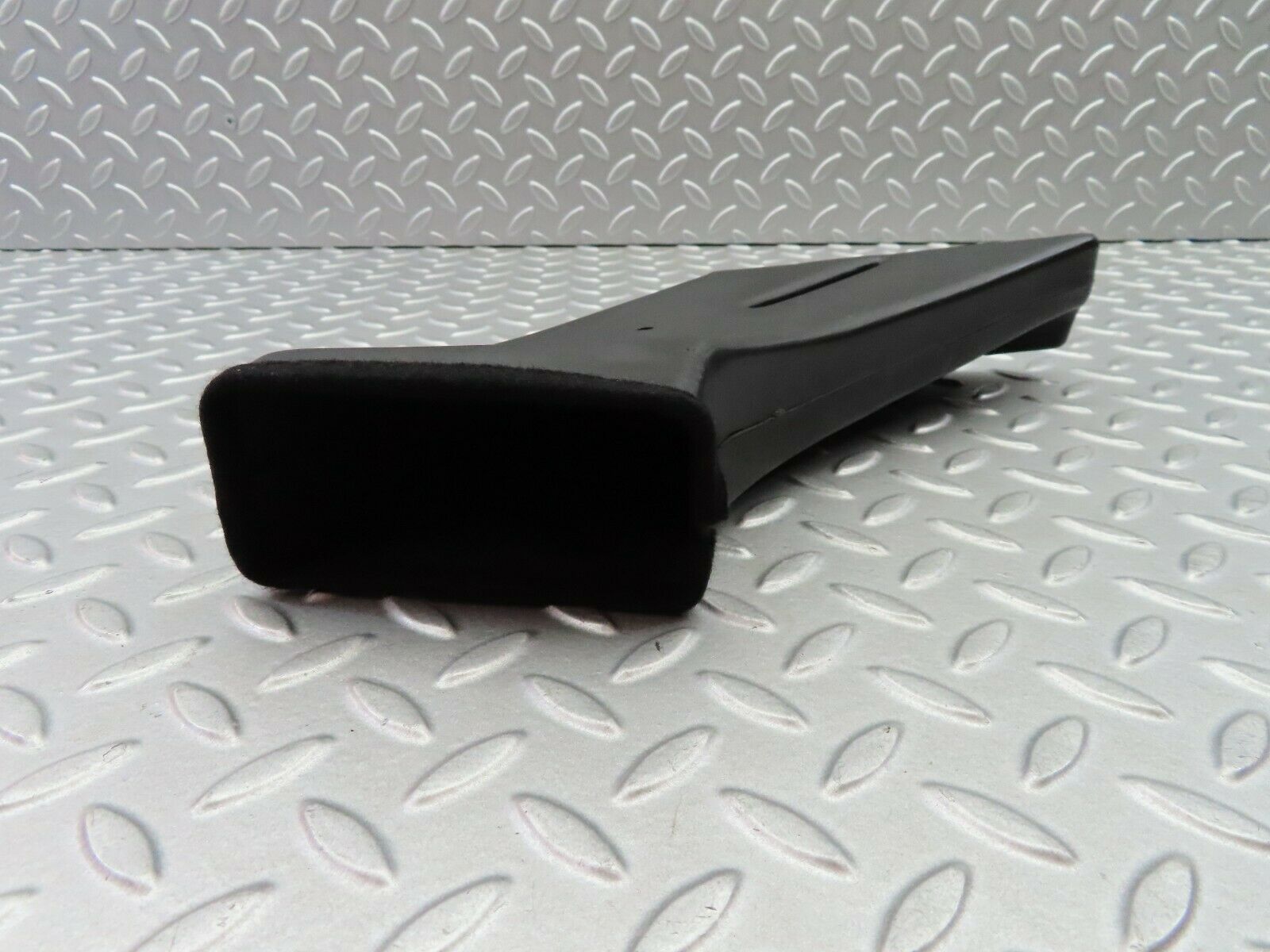 6144 Mercedes-Benz W126 380SE Air Duct Front Left 1268310346