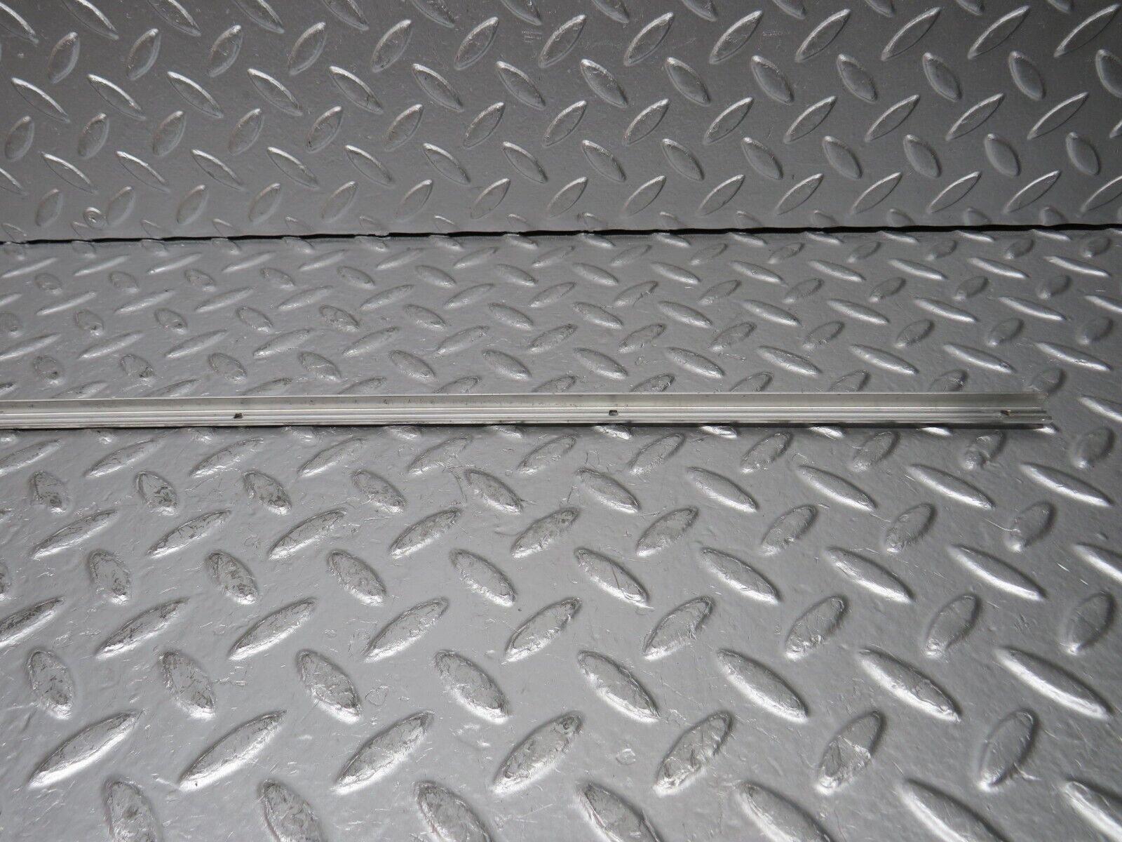 30504 Mercedes-Benz W124 230E Sunroof Chrome Trim