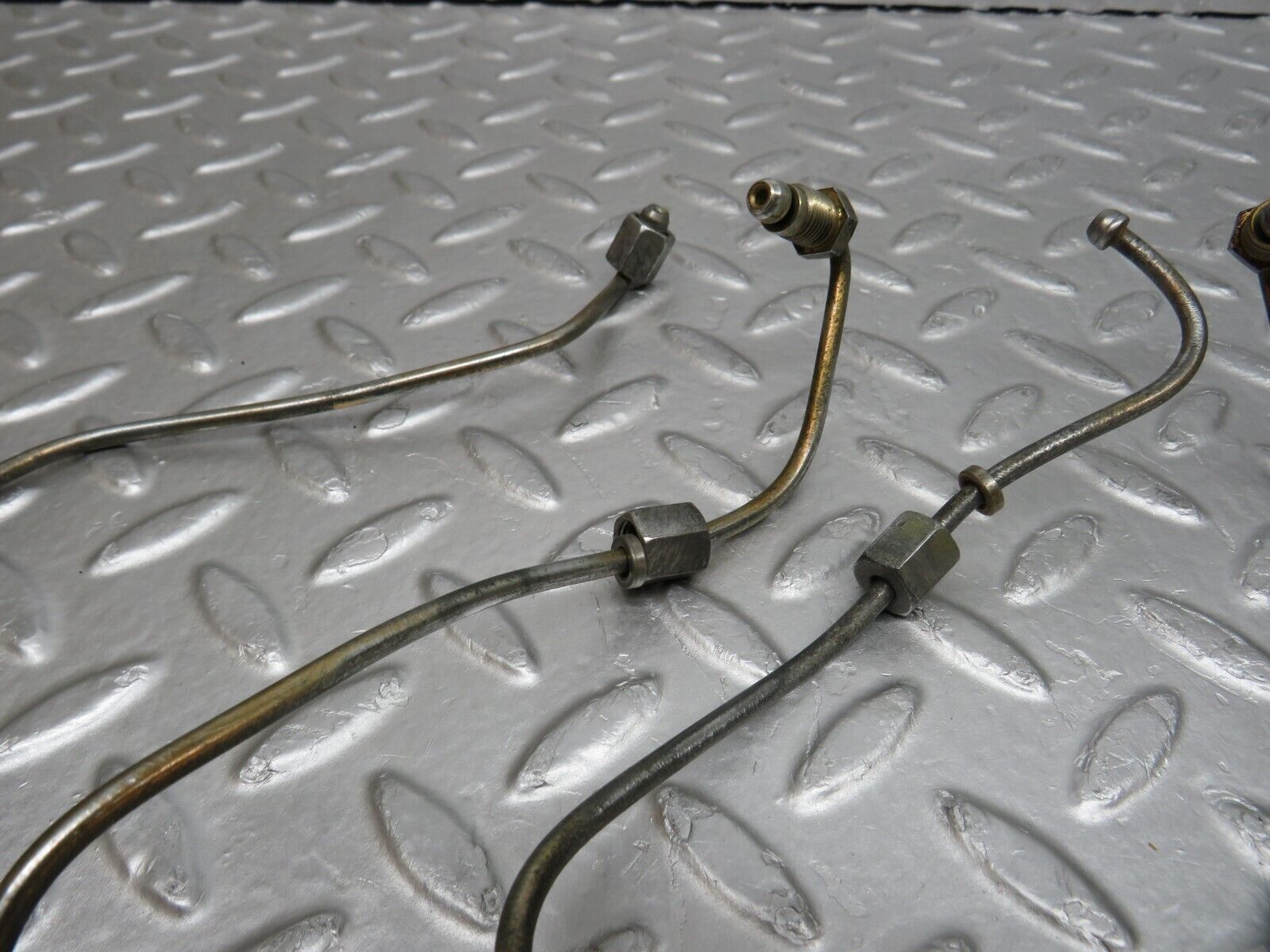 37119 Mercedes-Benz C126 420SEC Coupe Fuel Line Pipe Set