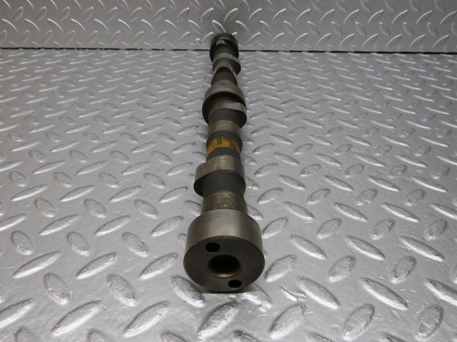 0878 Mercedes-Benz W123 240D Camshaft 6160510201