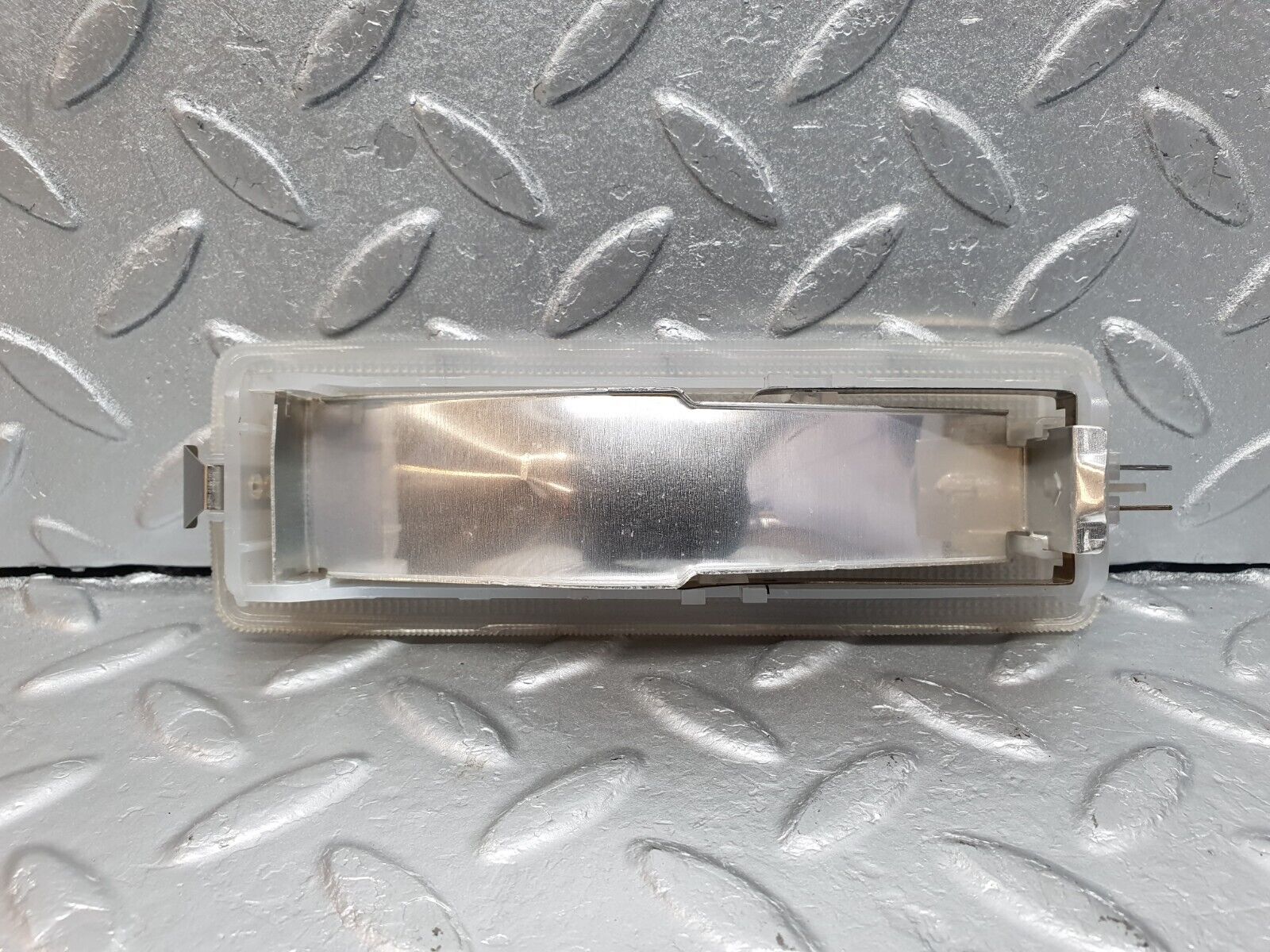 40892 Mercedes-Benz W126 300SE Rear Dome Light 1268200101