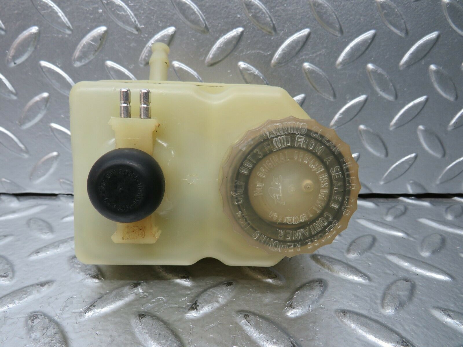 23217 Mercedes-Benz W116 350SE Brake Fluid Reservoir Tank