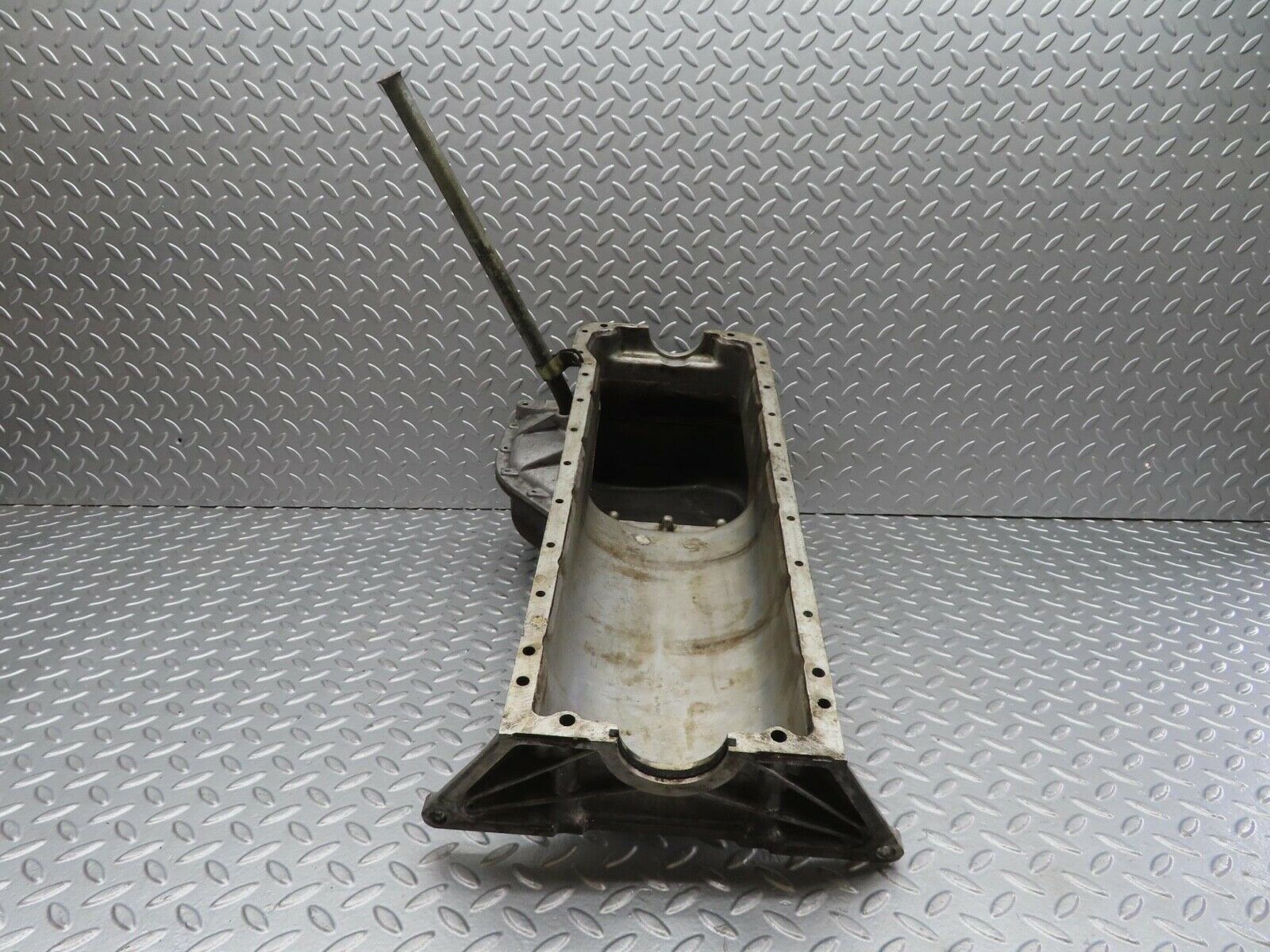 13270 Mercedes-Benz W111 220SE Oil Pan Oil Sump 1800142302