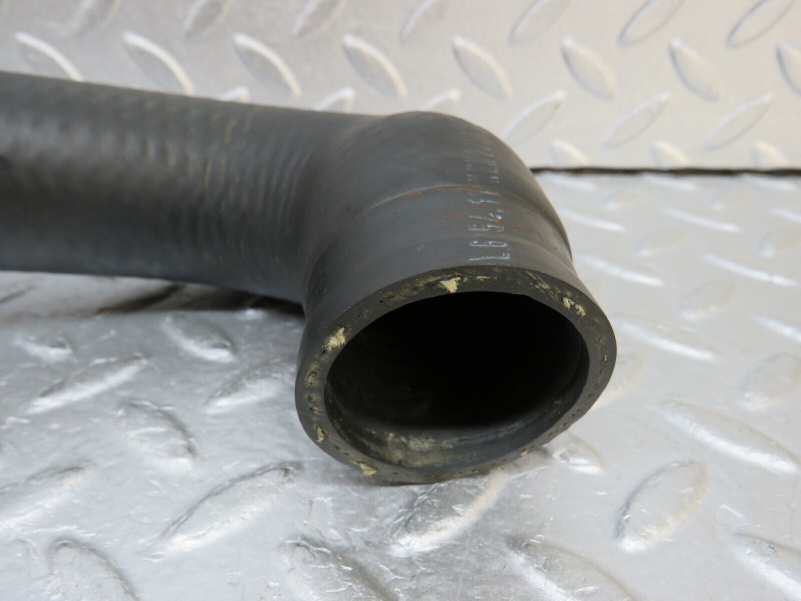 37546 Mercedes-Benz W109 300SEL Upper Radiator Hose Pipe 1165010782