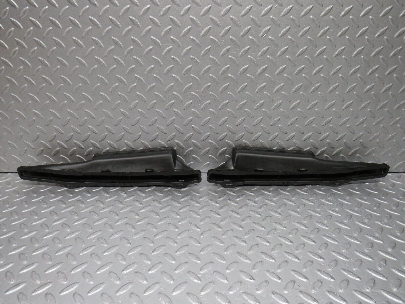 38558 Mercedes-Benz R129 280SL Coupe Dashboard Air Vent Duct 1298300219 1298300119