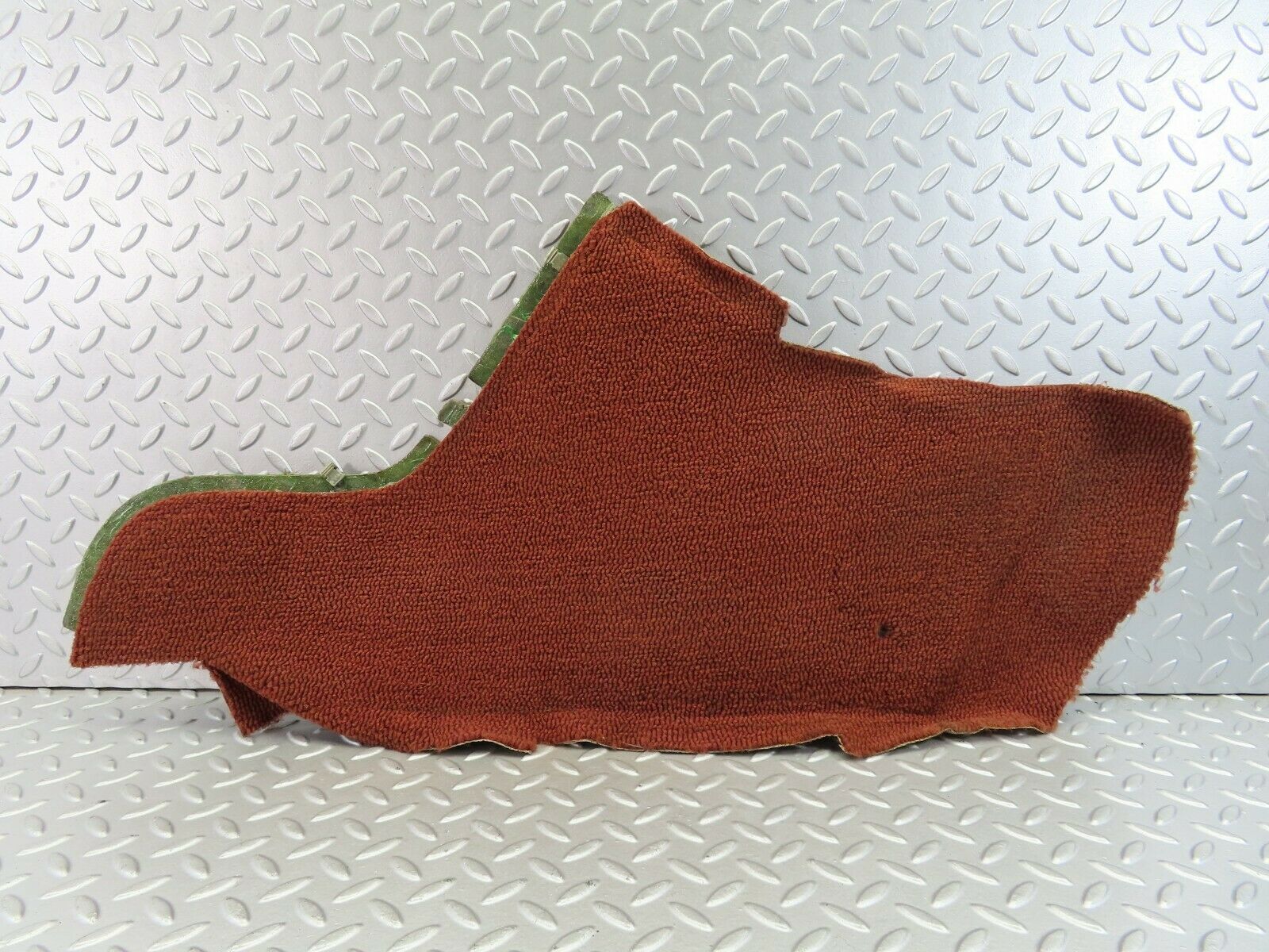 7672 Mercedes-Benz S123 230TE Wagon Centre Console Carpet Right Side