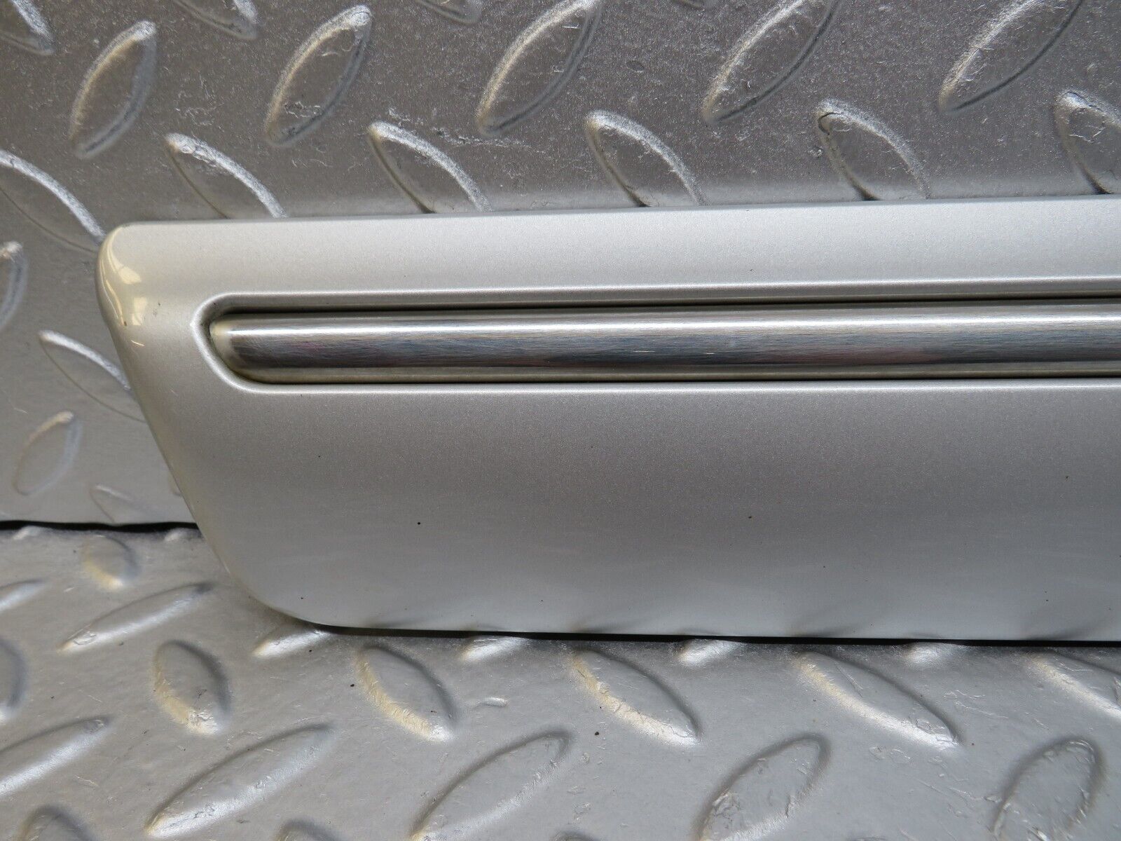 34715 Mercedes-Benz W210 320E Rear Right Door Centre Moulding Trim 2106900682