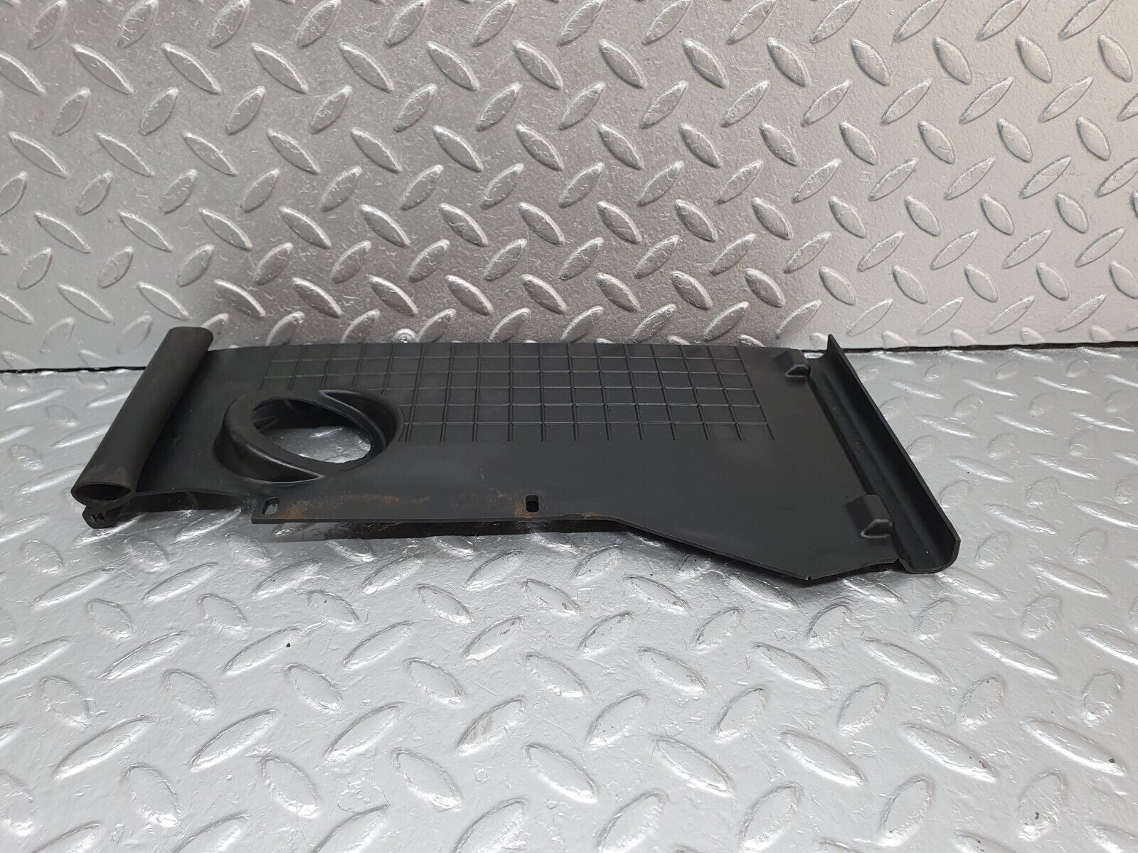 41549 Mercedes-Benz W124 200E Radiator Fan Shroud Cover 1245051588